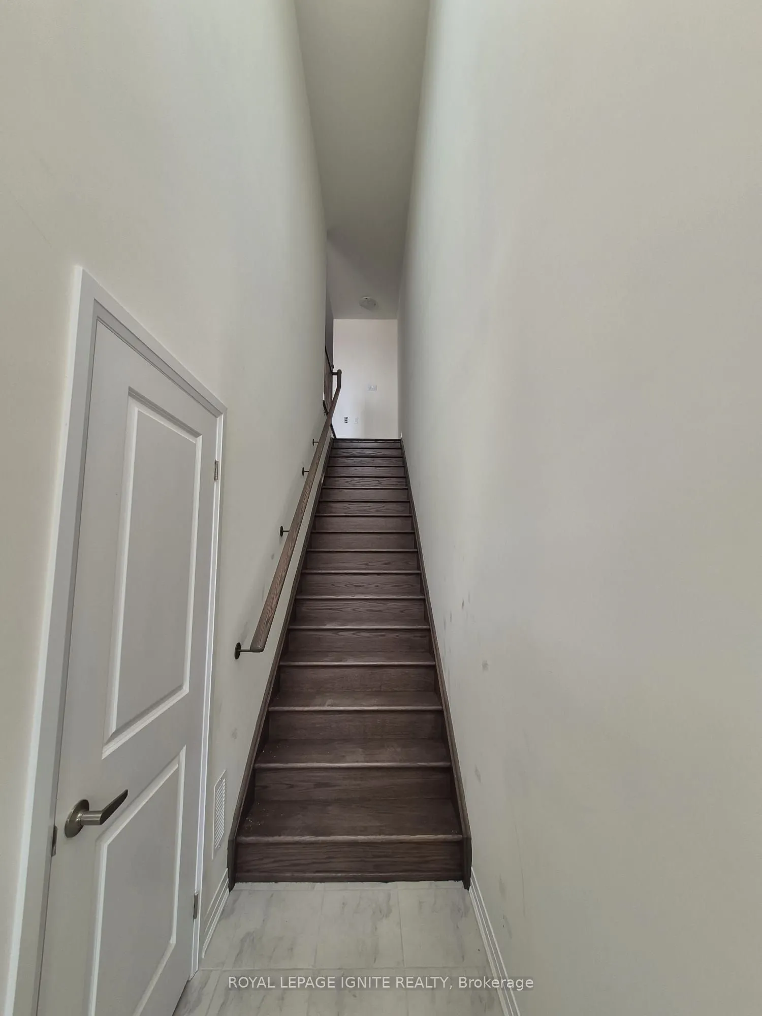 526 Hudson Crescent