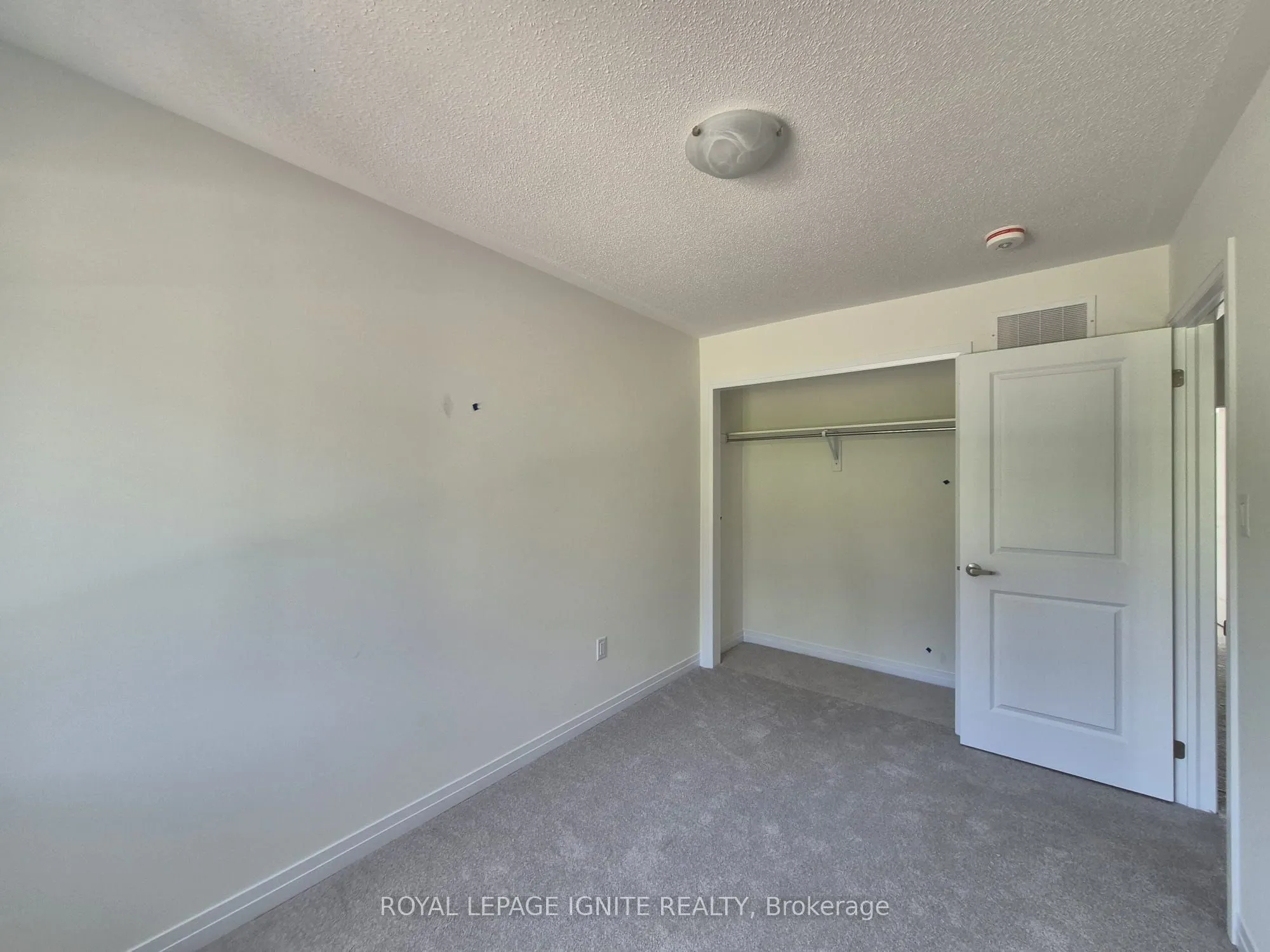 526 Hudson Crescent