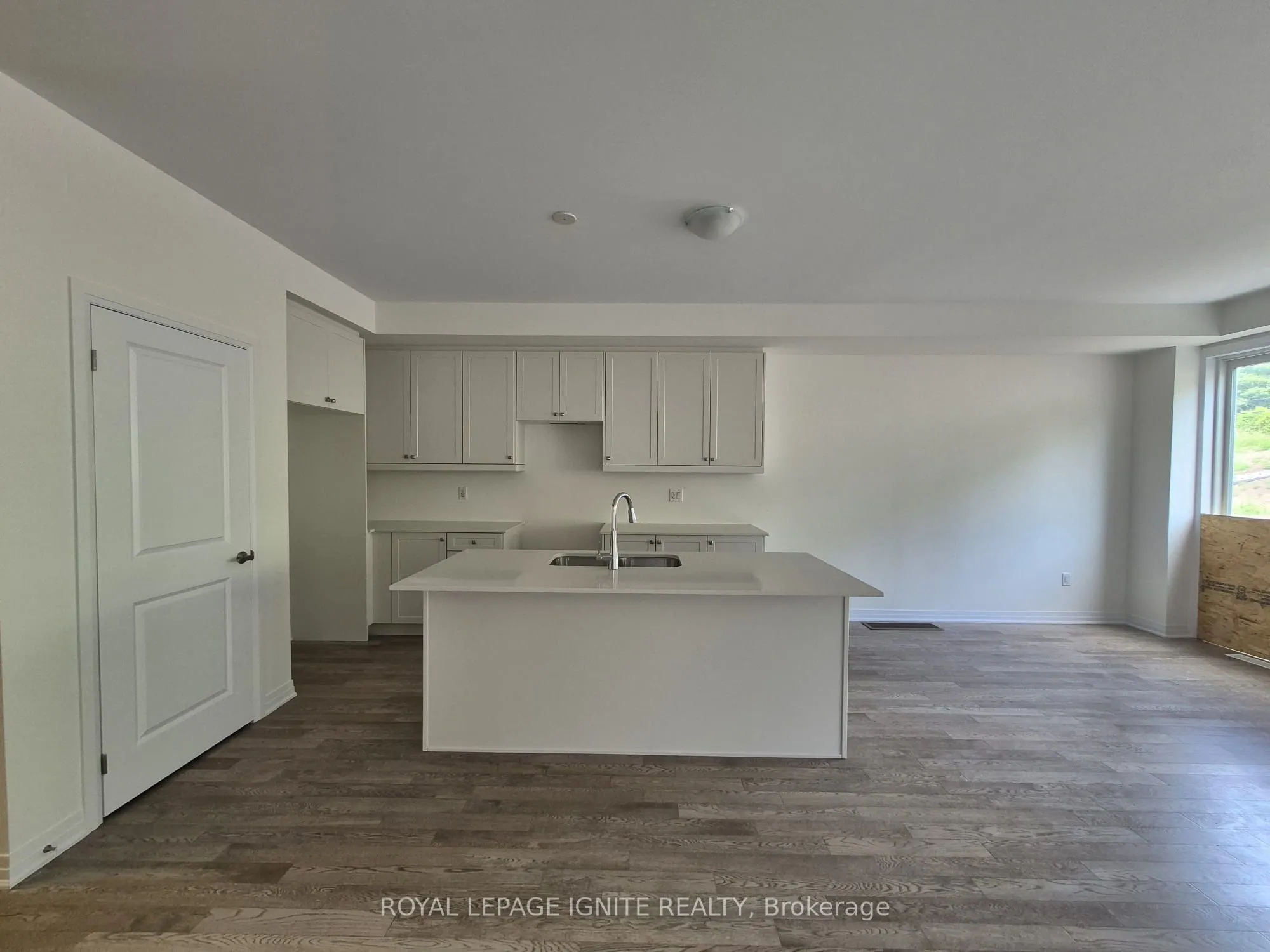 554 Hudson Crescent