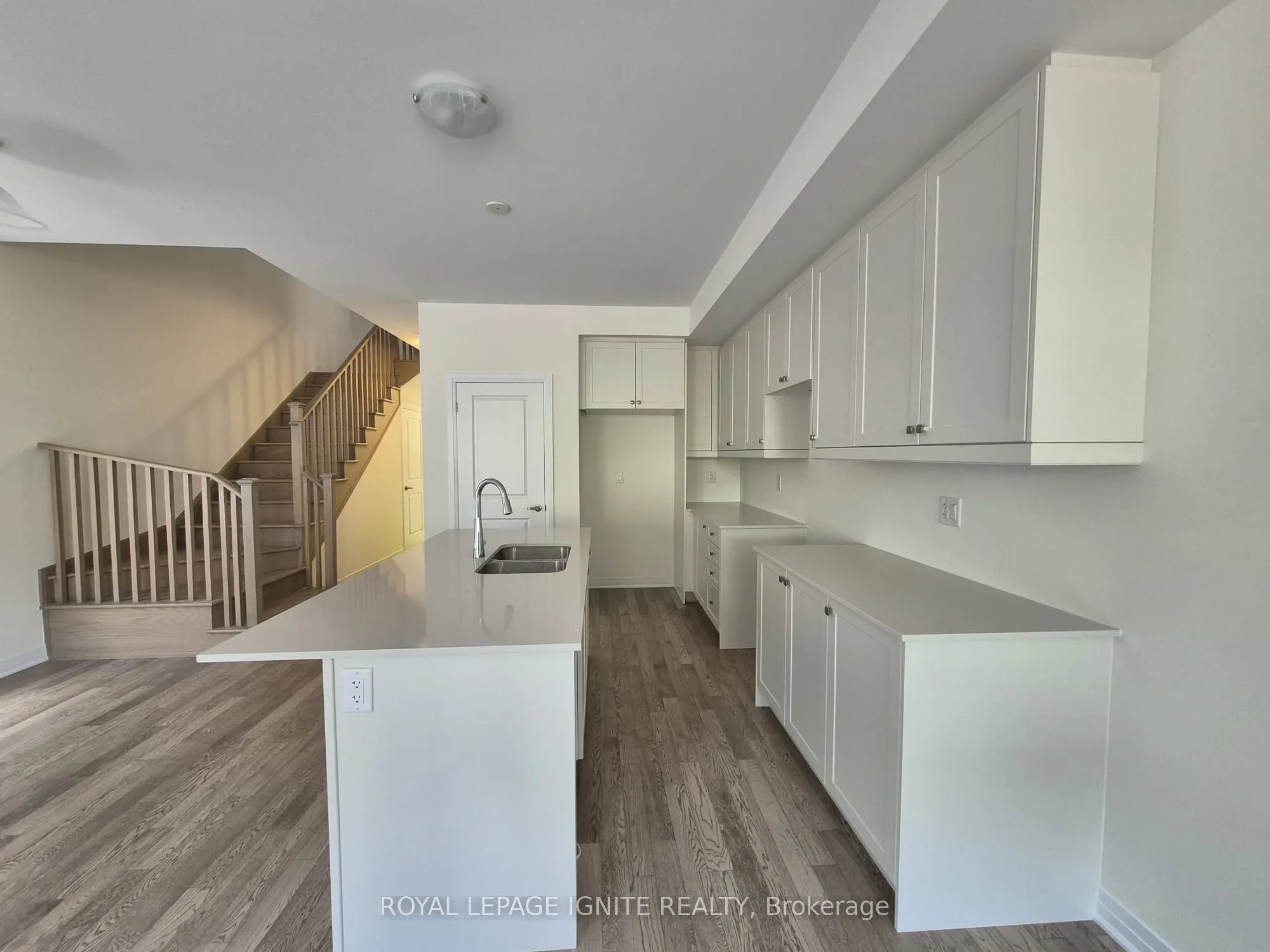 554 Hudson Crescent