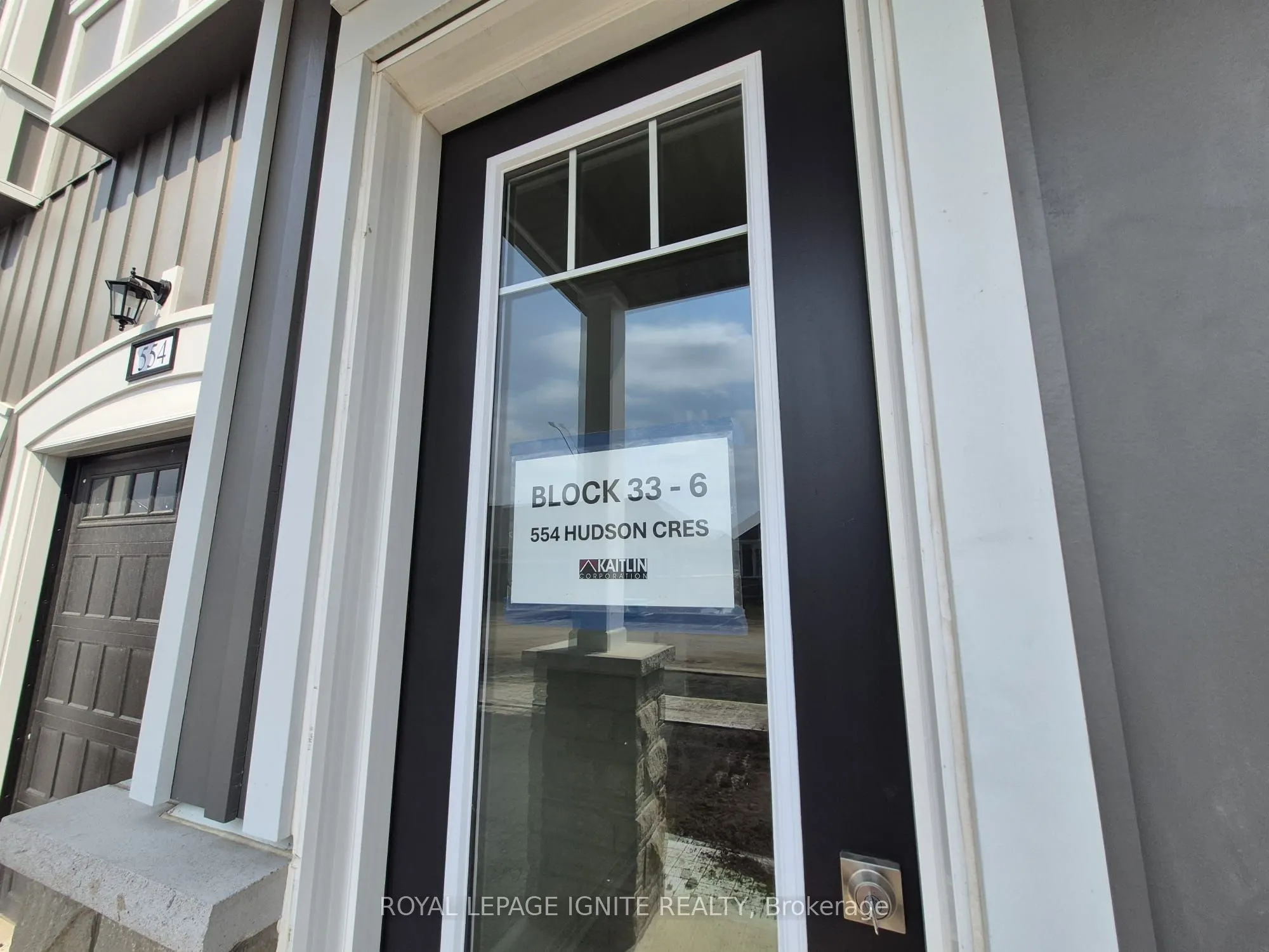 554 Hudson Crescent