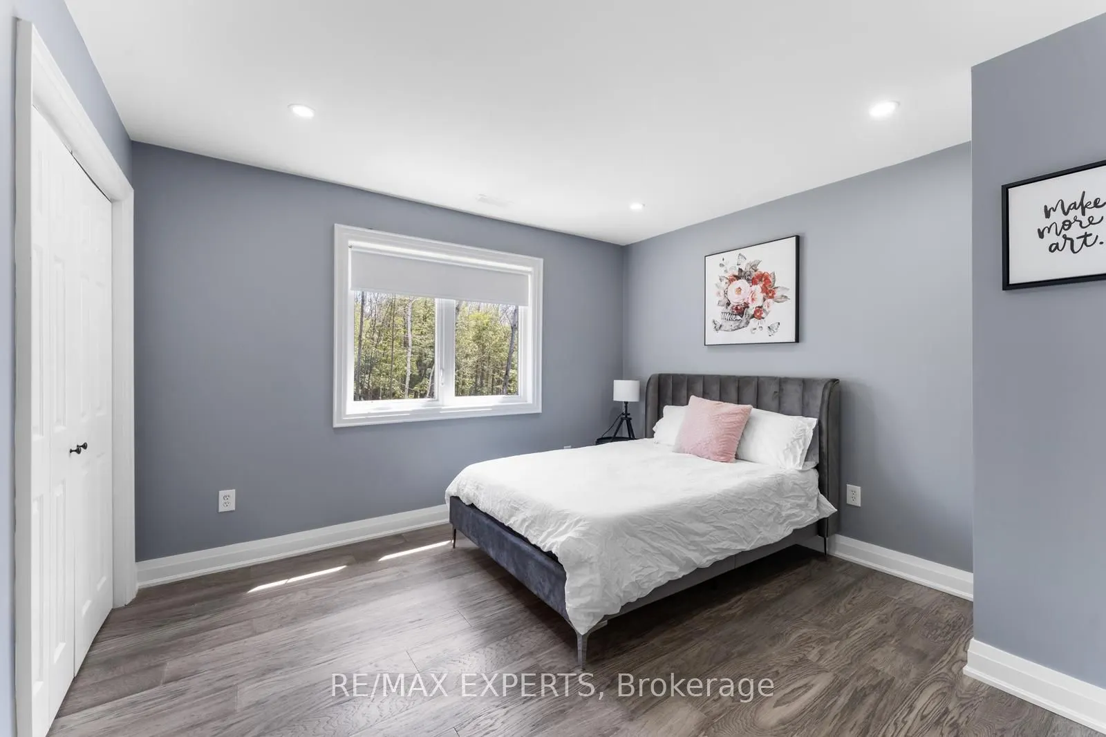 11 Joliet Crescent
