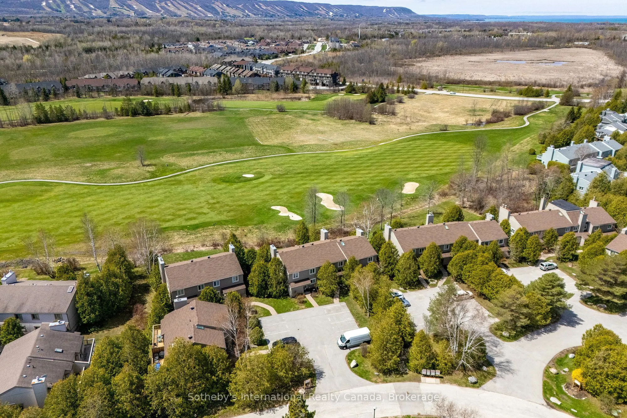 565 Oxbow Crescent, #5