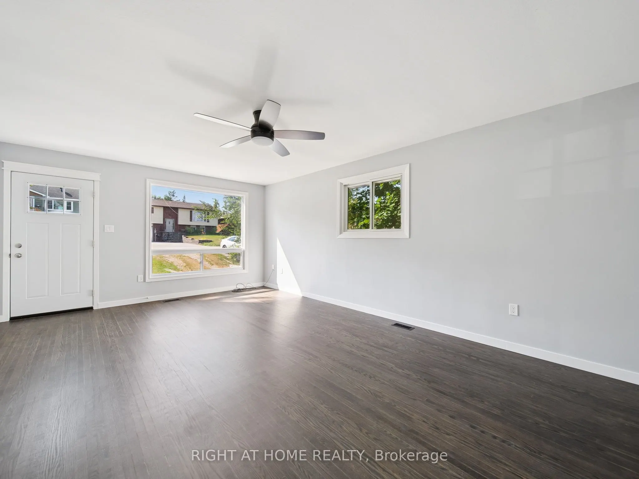 138 Simcoe Street
