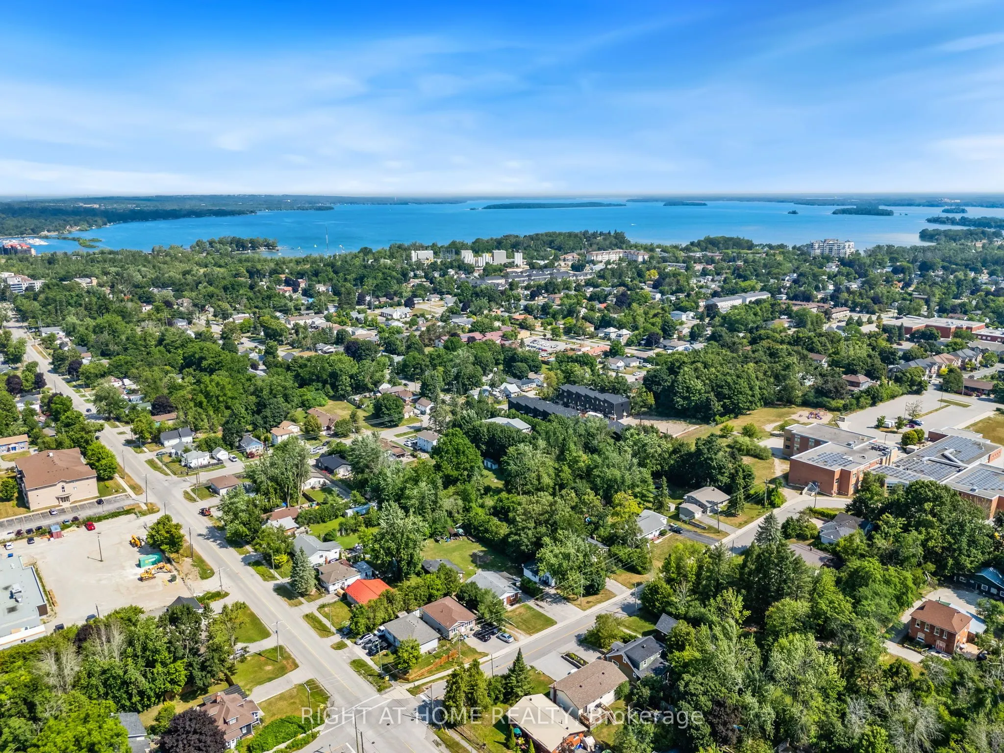138 Simcoe Street