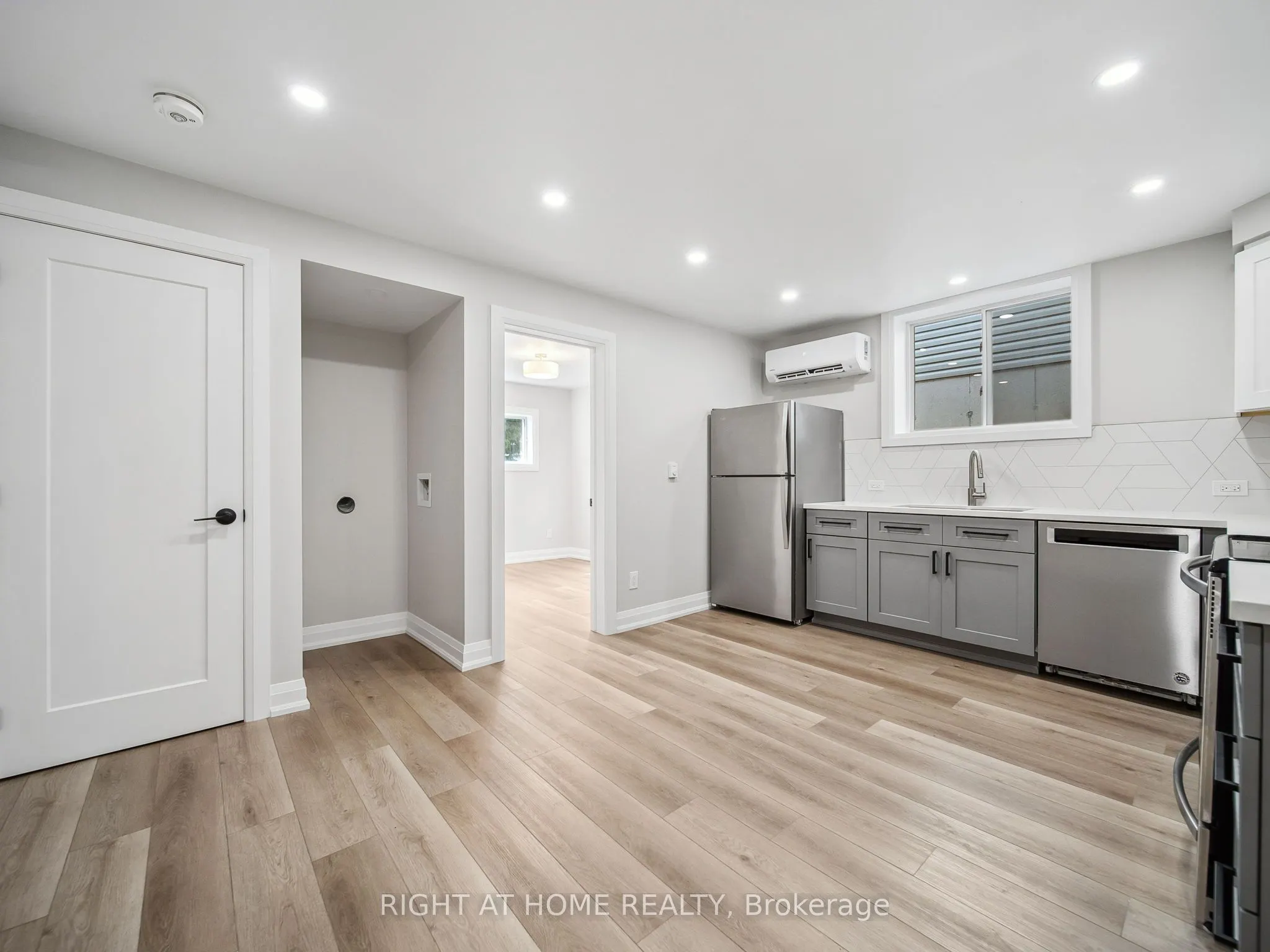 14 Christine -LOWER Place