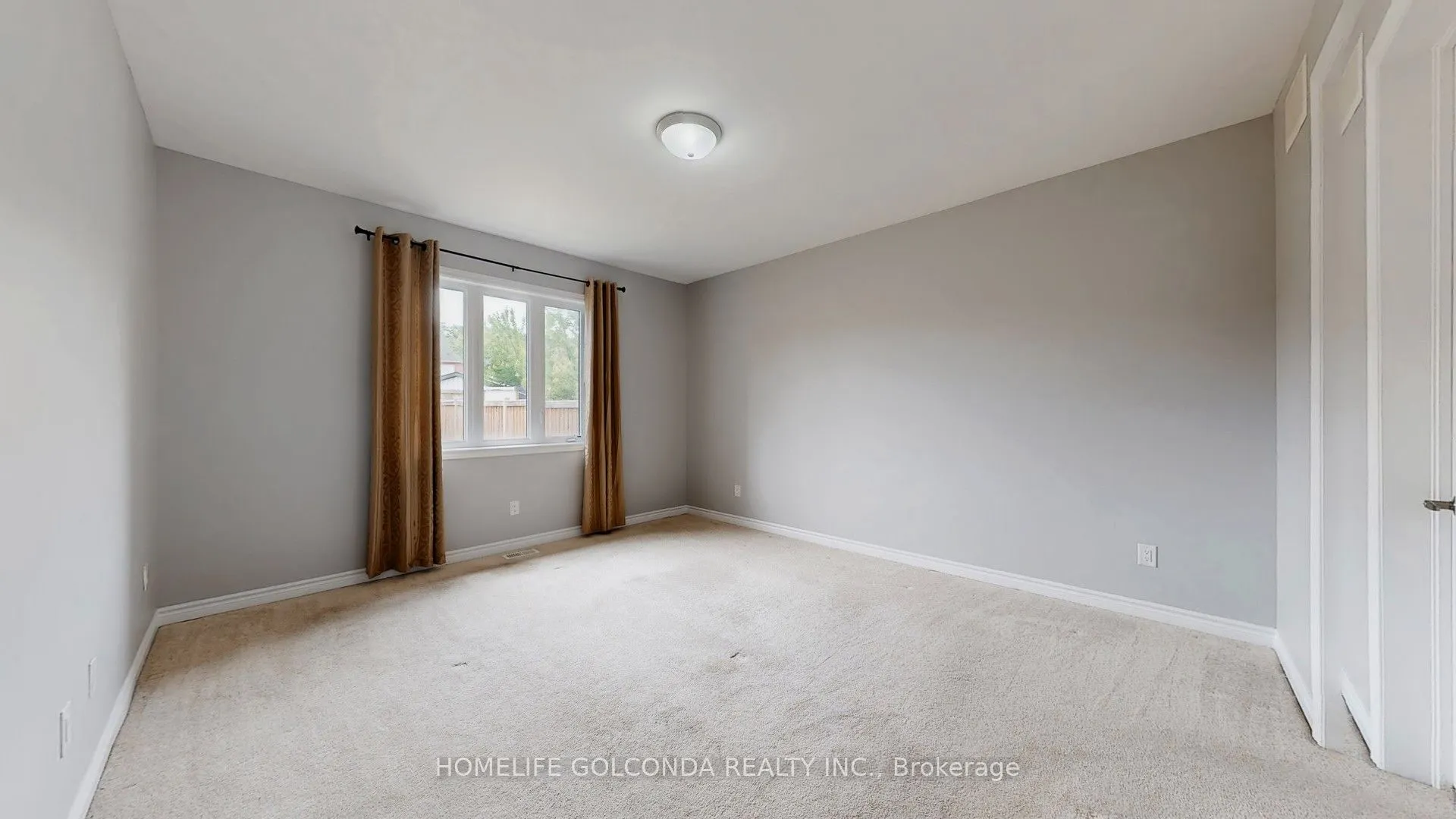 76 Victoria Wood Avenue