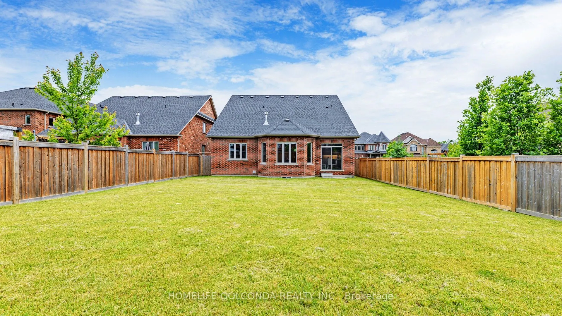 76 Victoria Wood Avenue