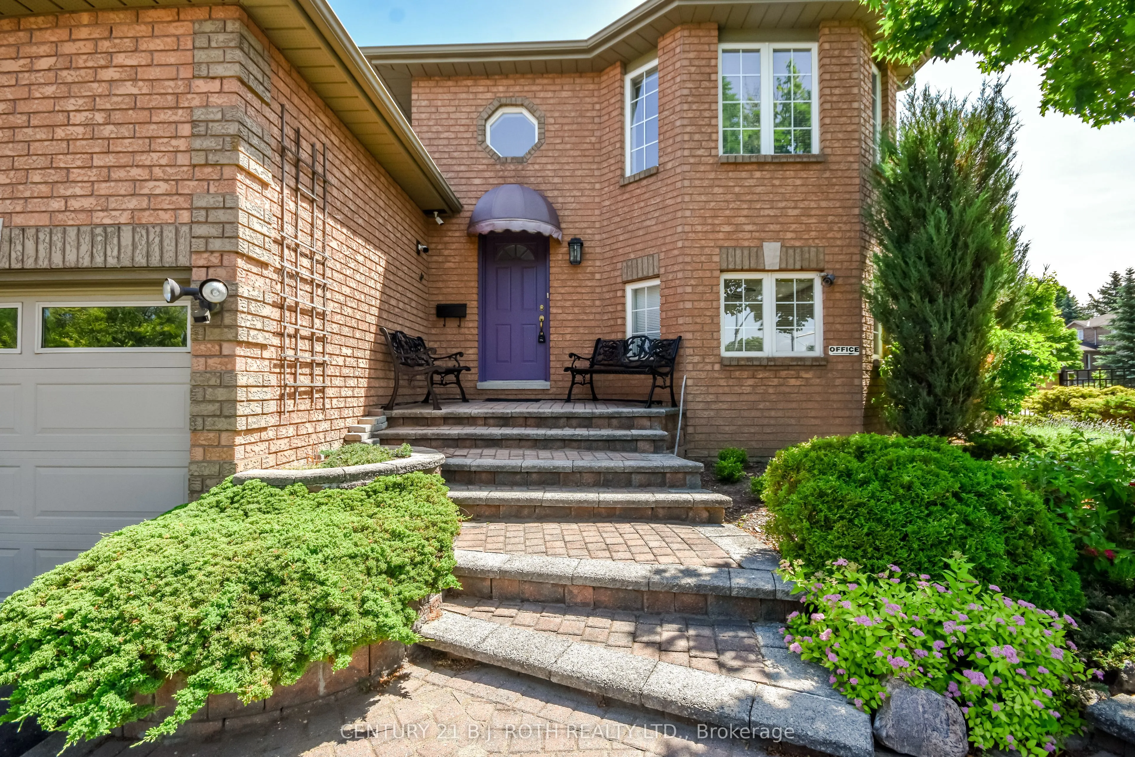 127 Golden Meadow Road