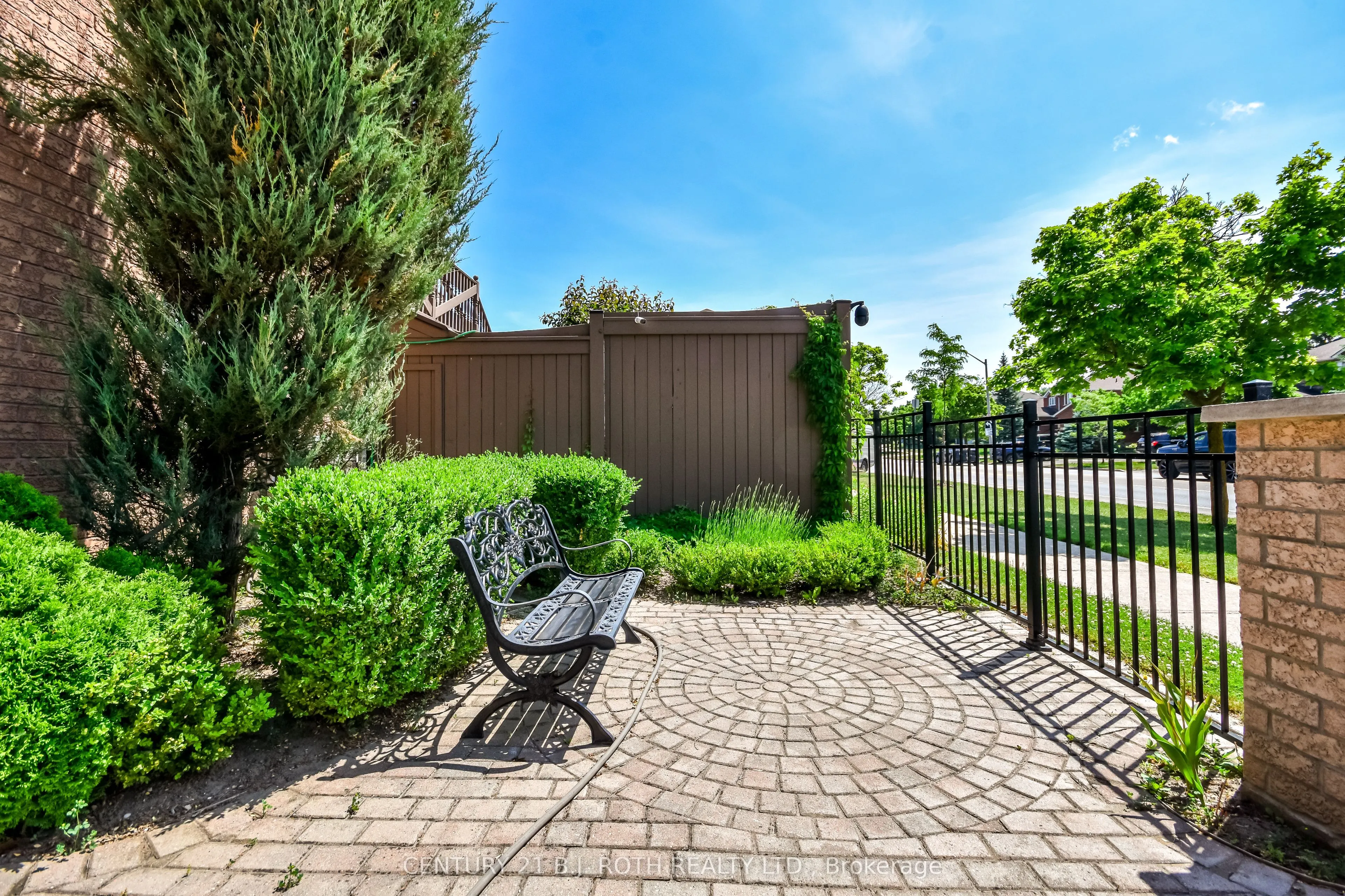127 Golden Meadow Road