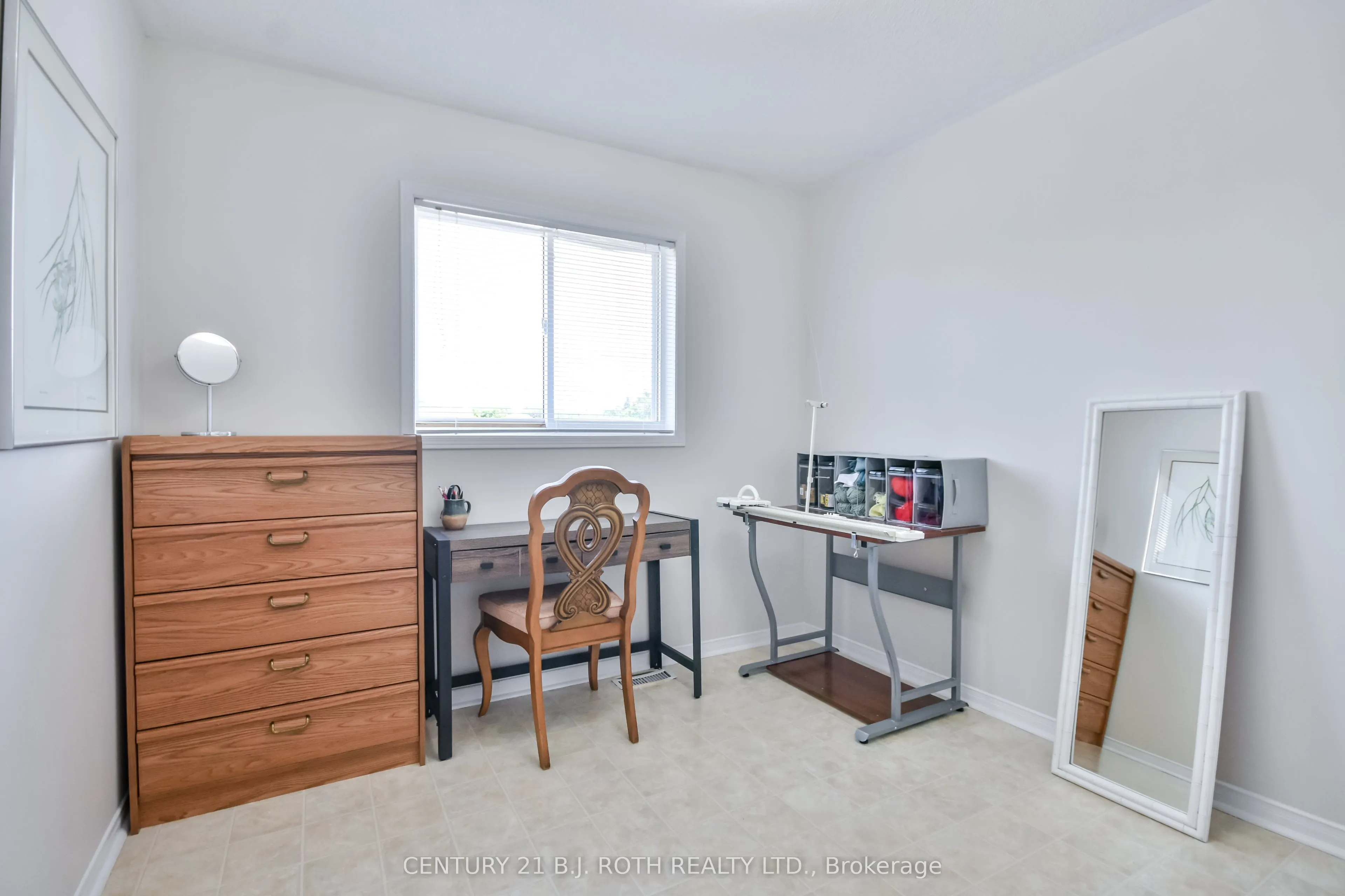 127 Golden Meadow Road