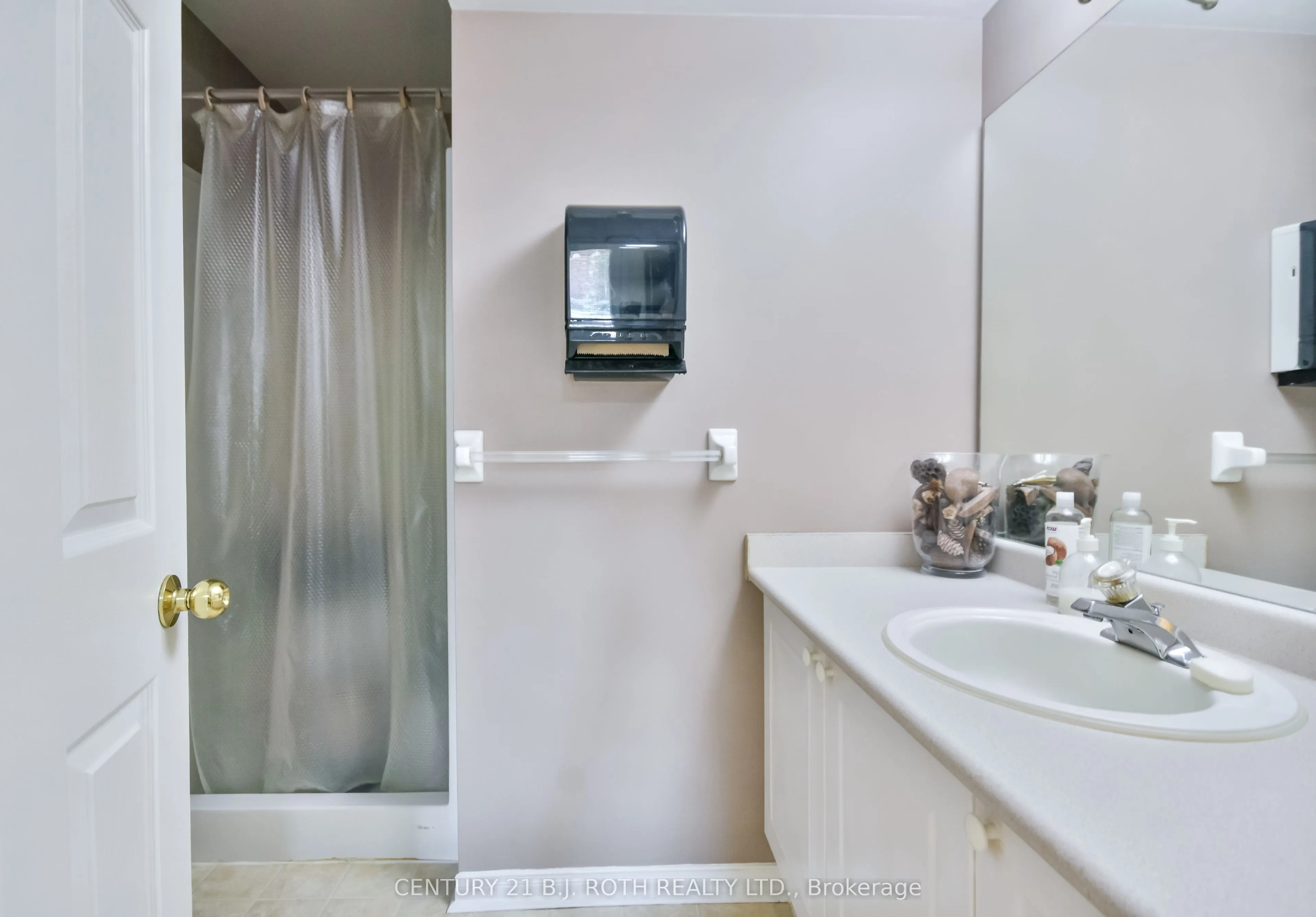 127 Golden Meadow Road
