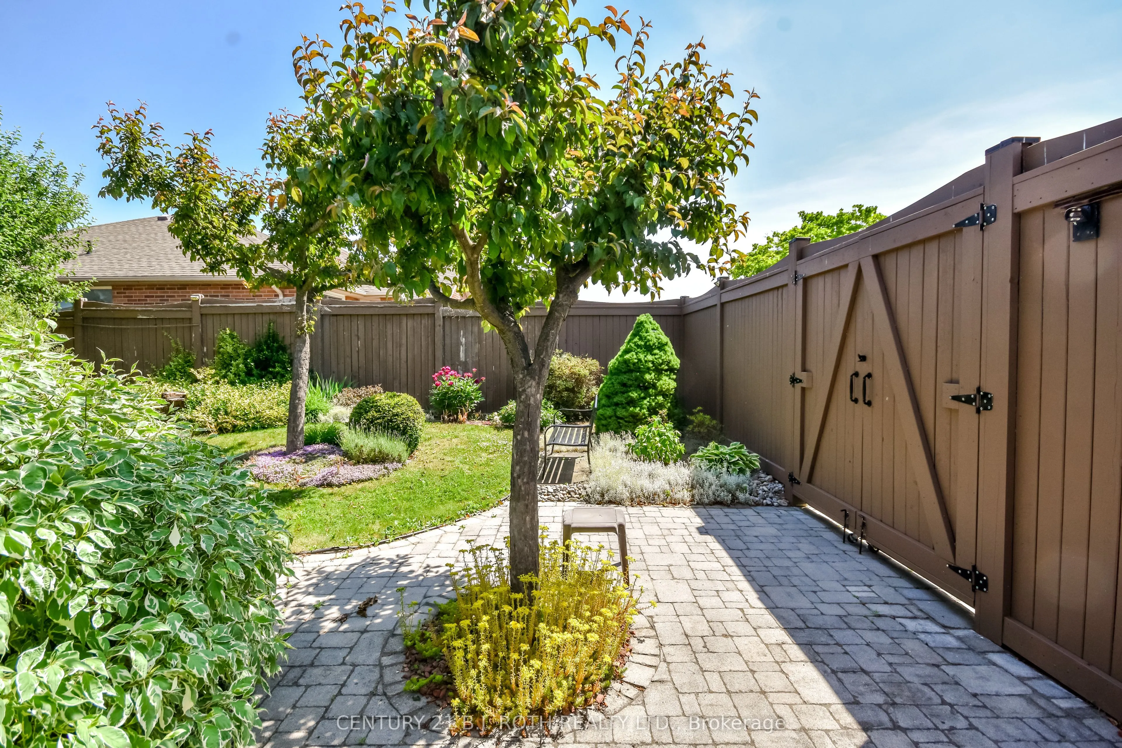 127 Golden Meadow Road