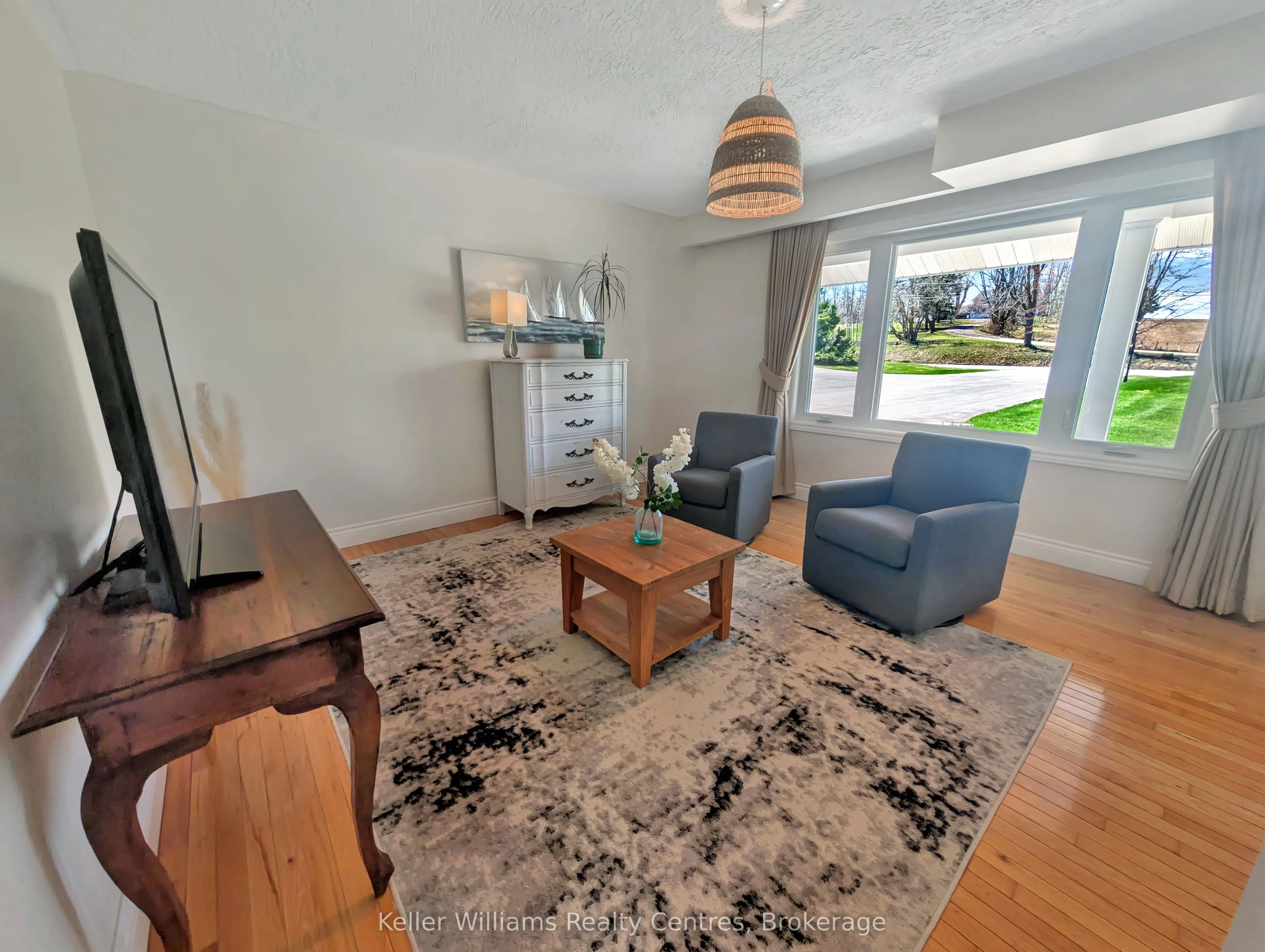 2219 County Rd 42