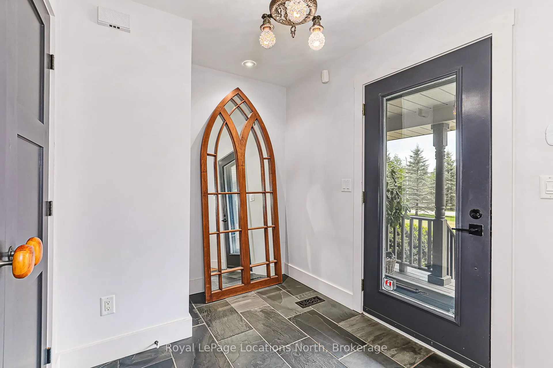 13 Parkland Drive