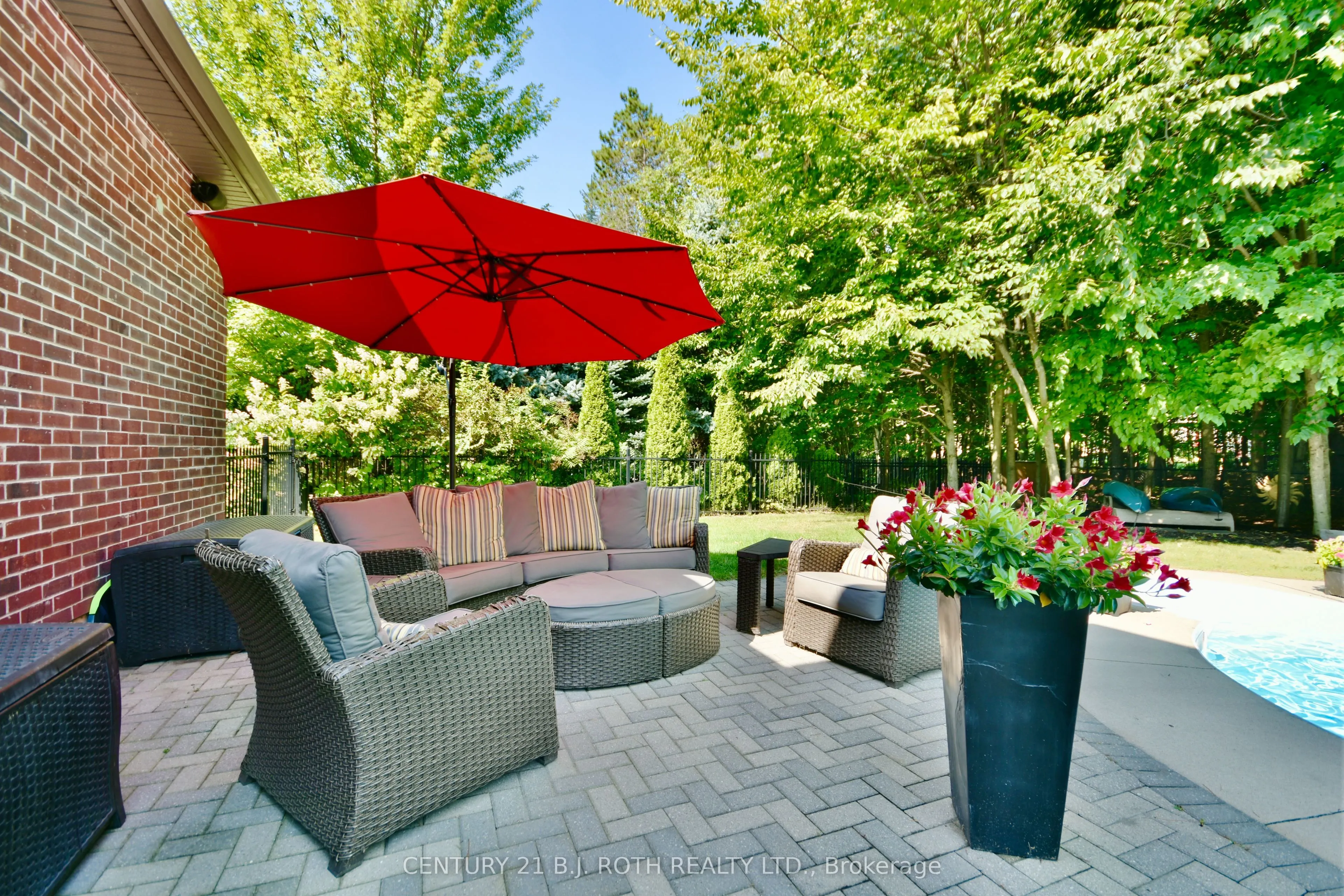 12 Lloyd Cook Drive E