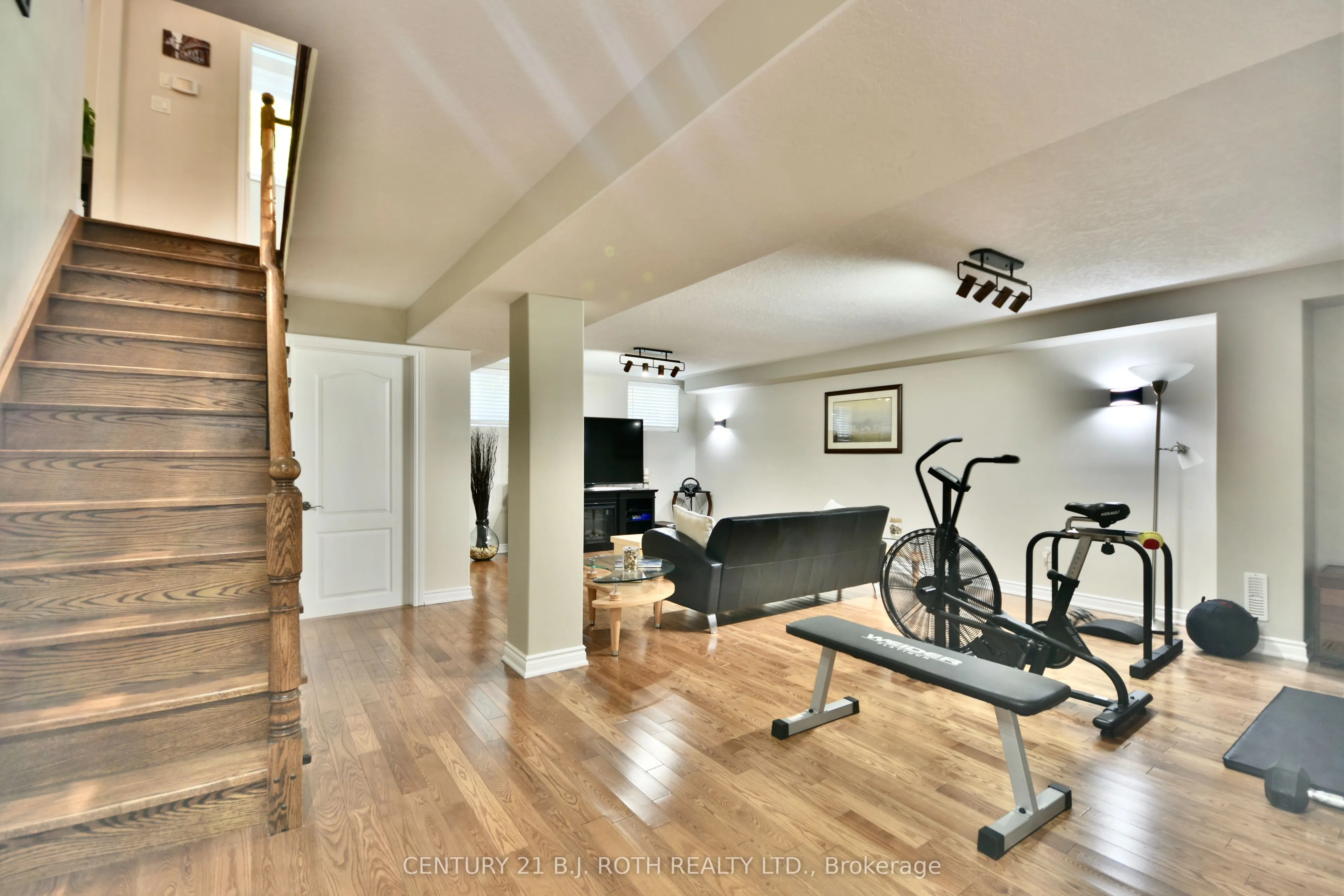 12 Lloyd Cook Drive E