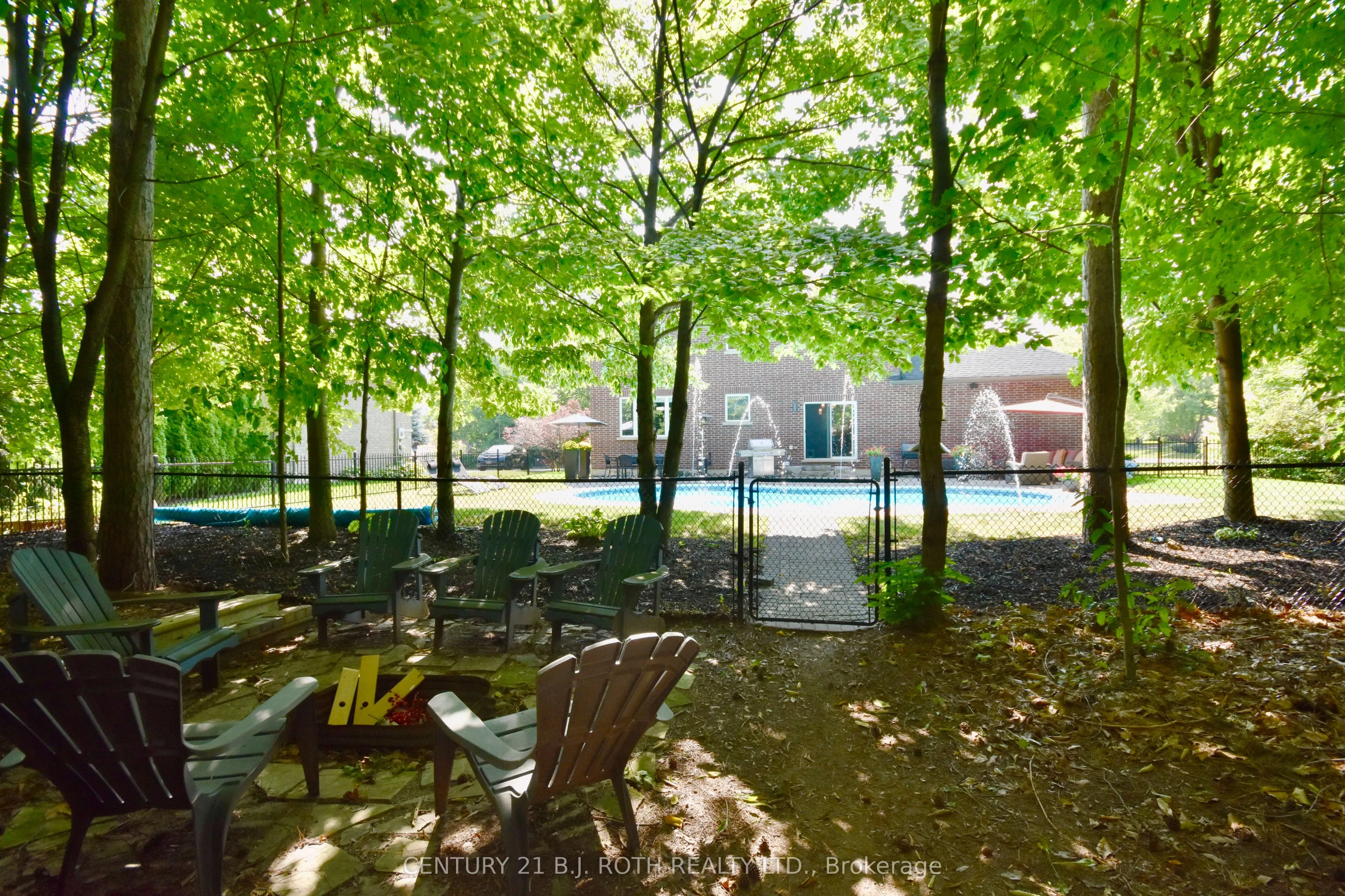12 Lloyd Cook Drive E