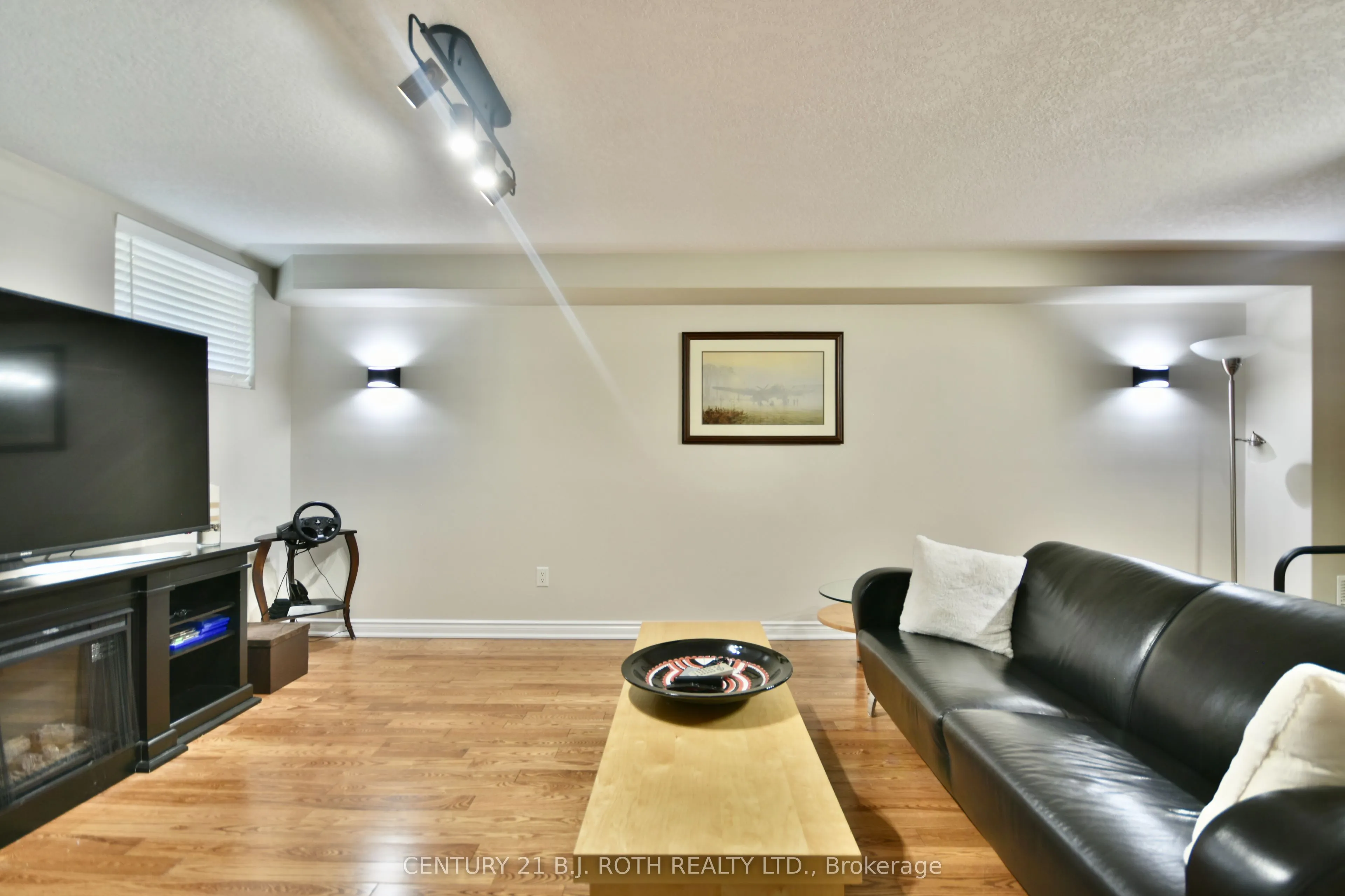 12 Lloyd Cook Drive E