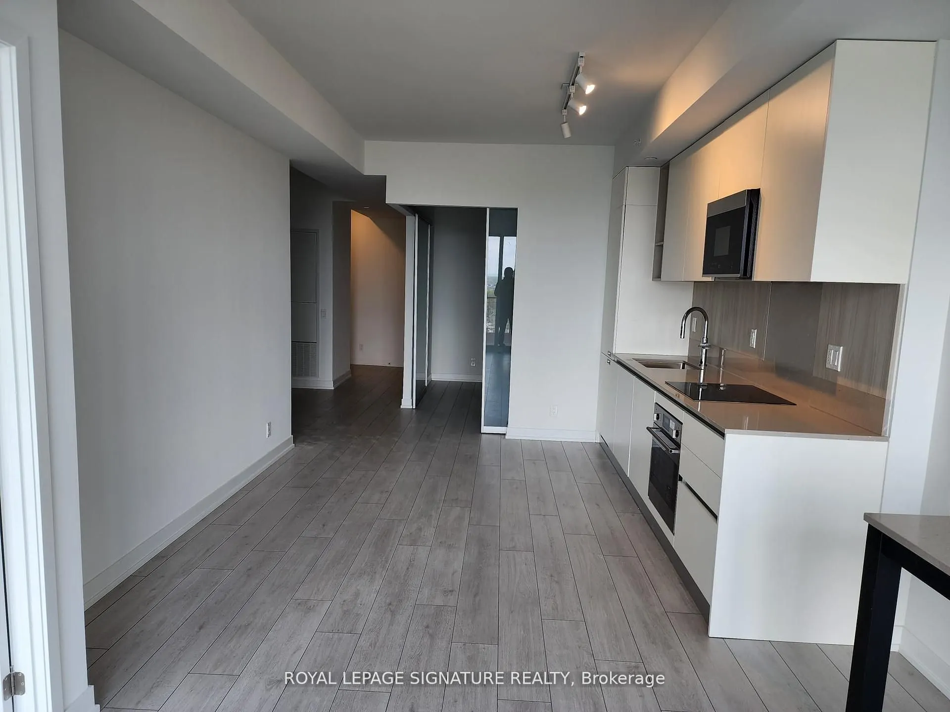 39 Mary Street, #1301