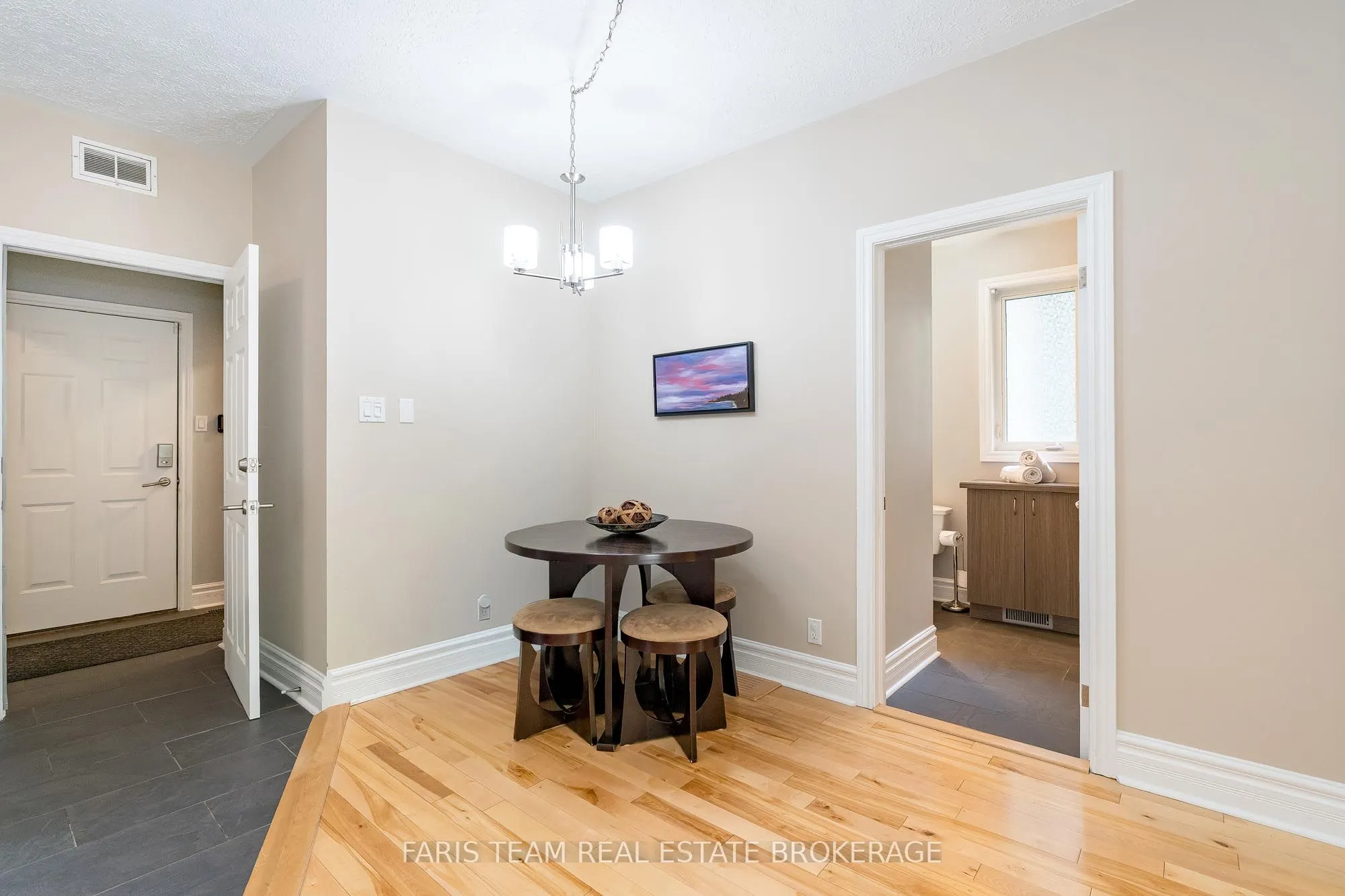 33 Kingfisher Crescent