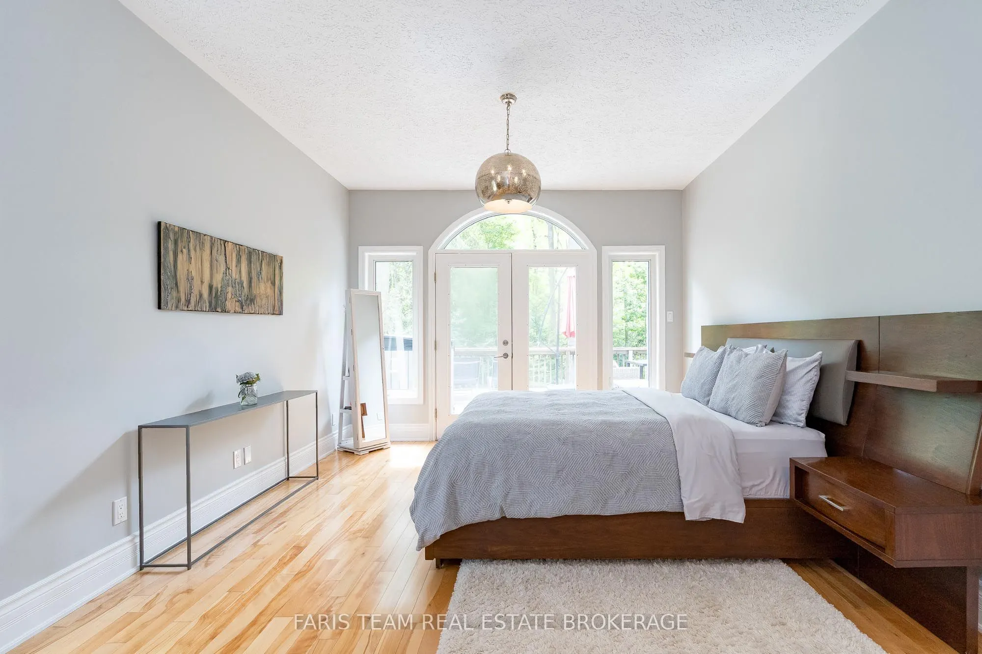33 Kingfisher Crescent