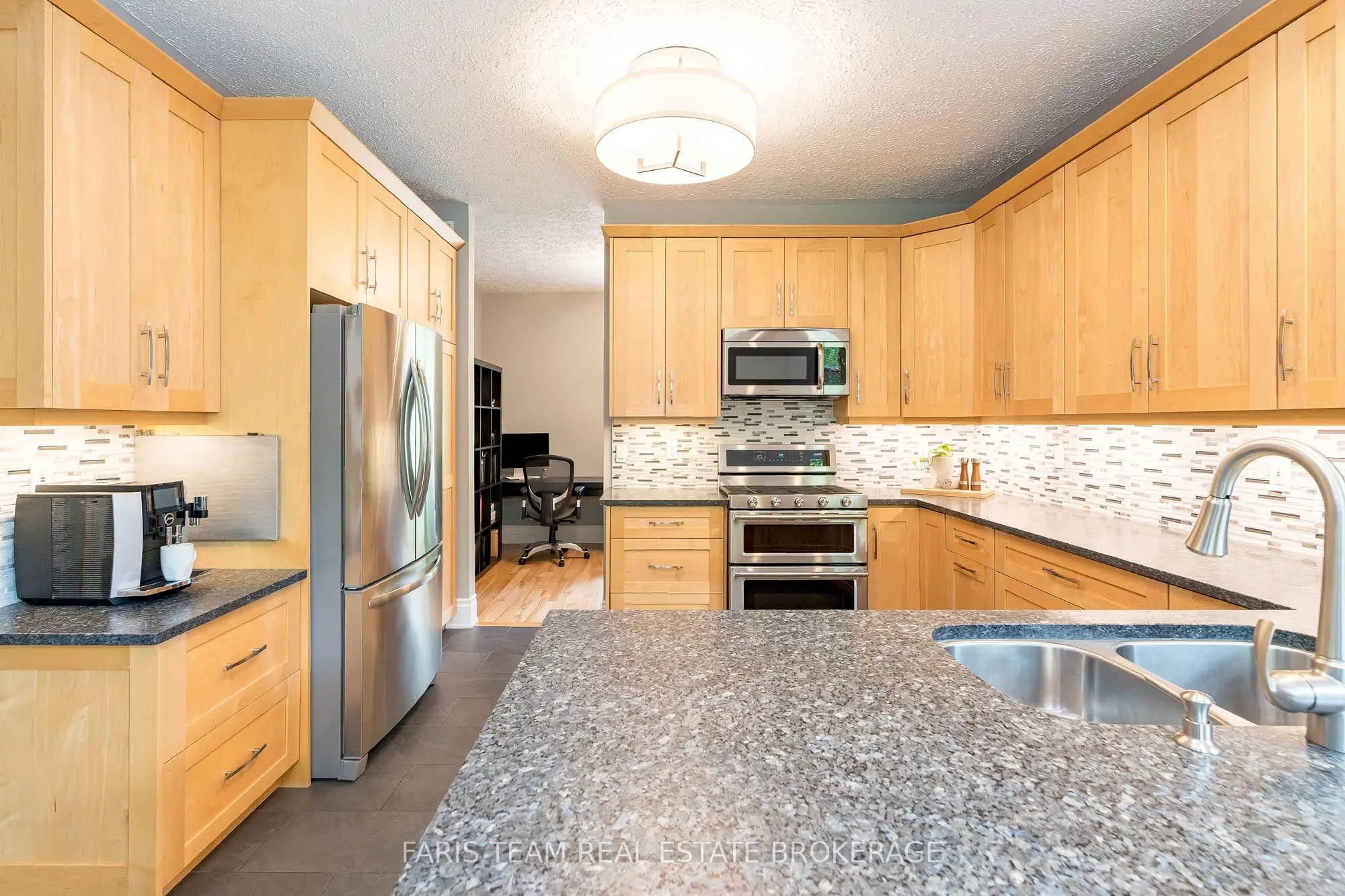 33 Kingfisher Crescent