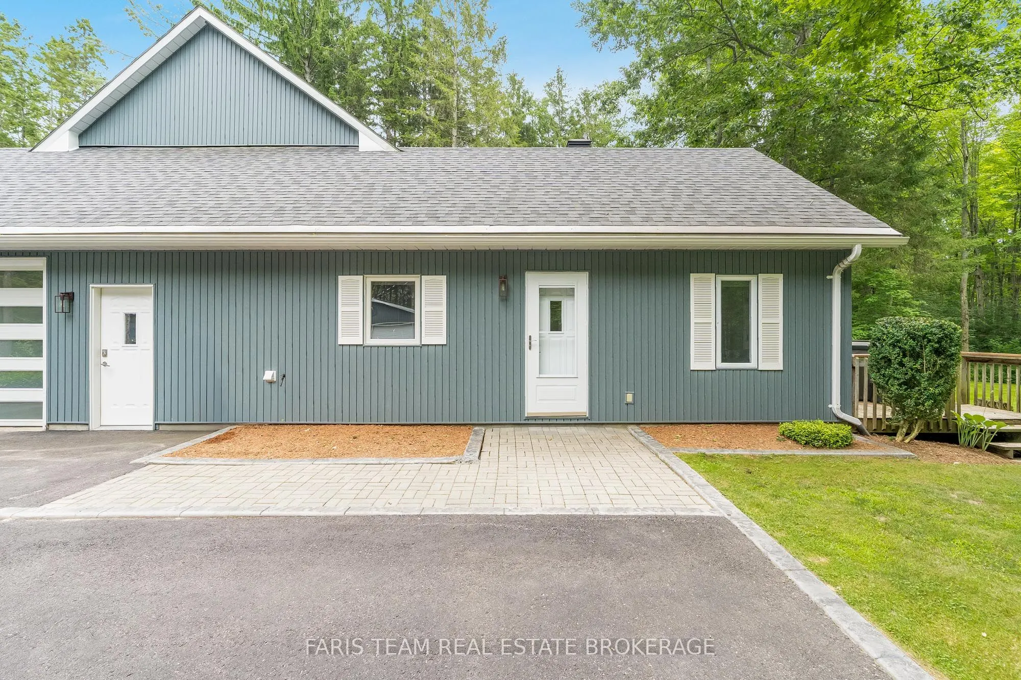 33 Kingfisher Crescent