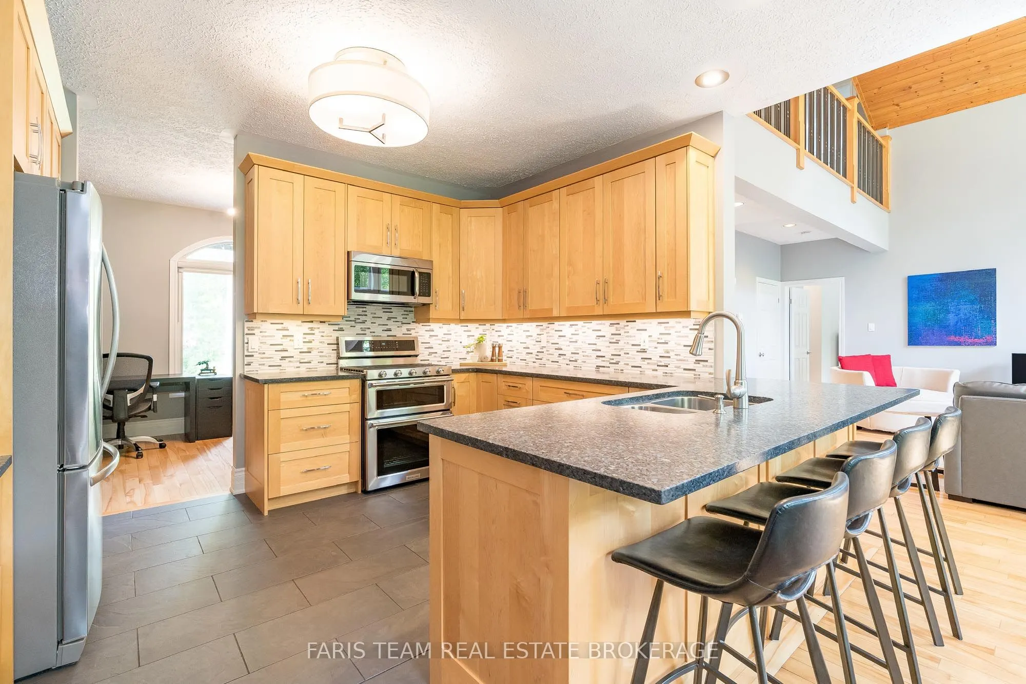 33 Kingfisher Crescent