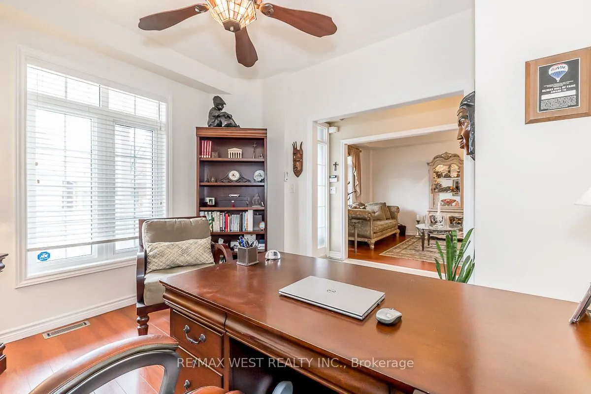 118 Succession Crescent