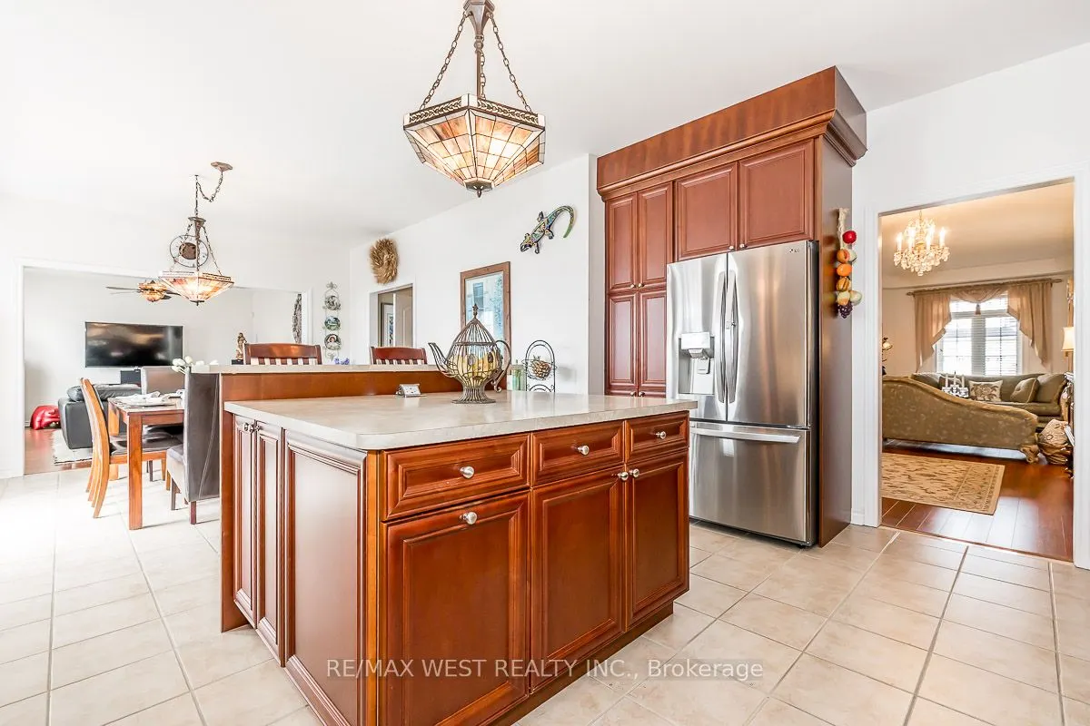 118 Succession Crescent
