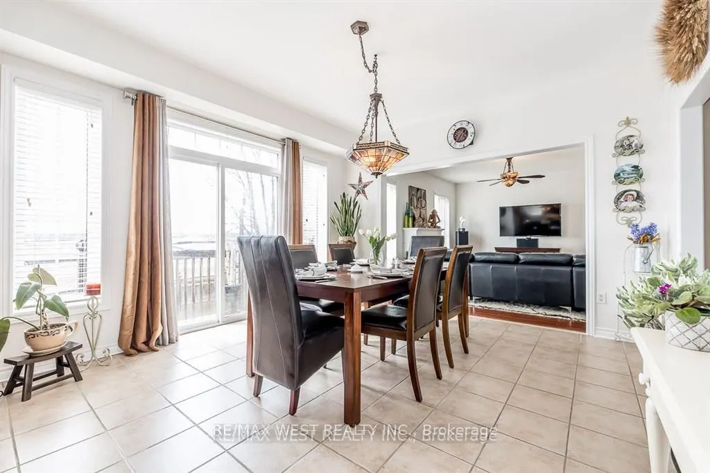 118 Succession Crescent