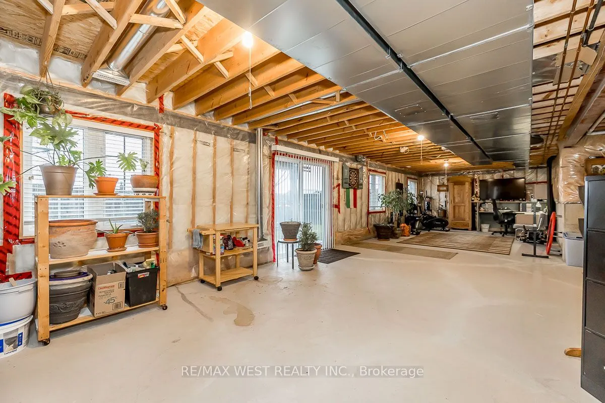 118 Succession Crescent