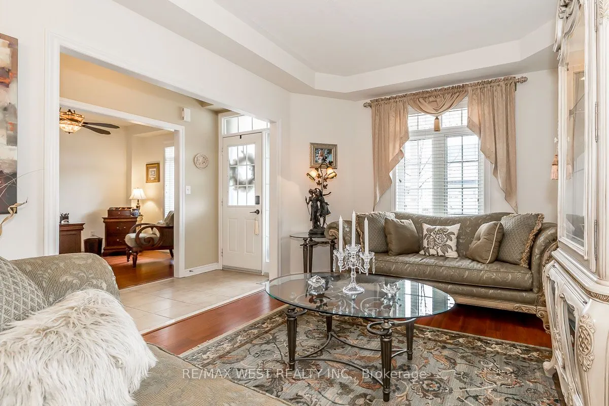 118 Succession Crescent