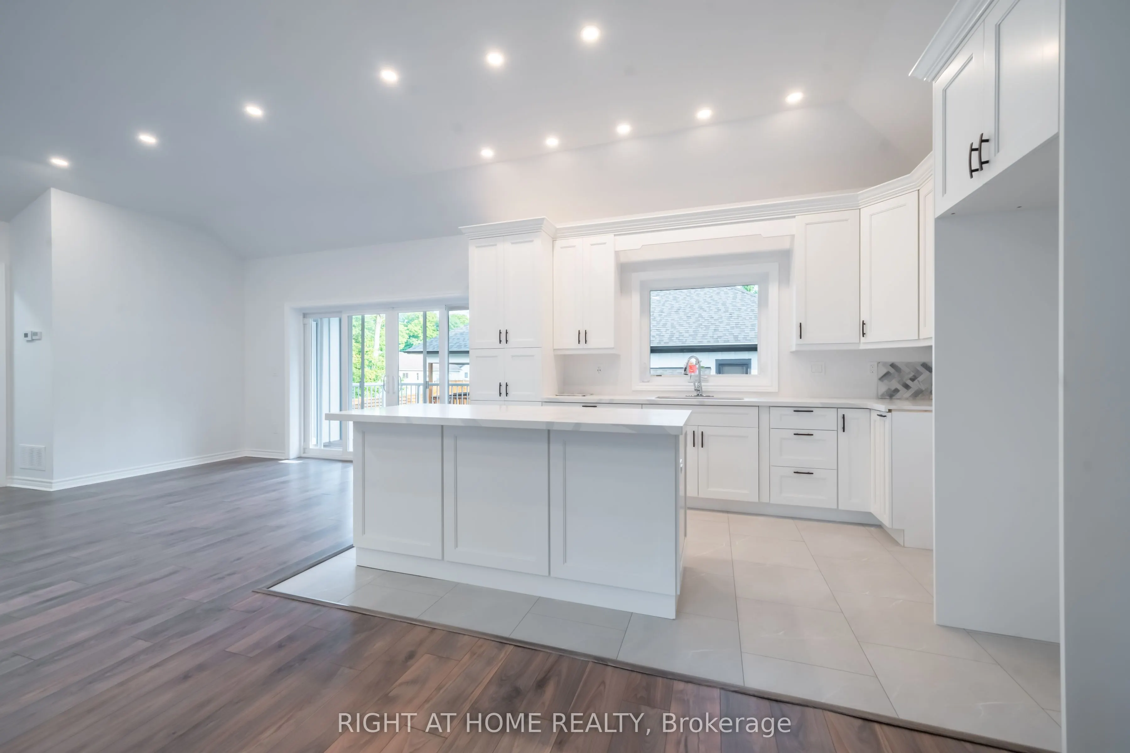 50 Breithaupt Crescent