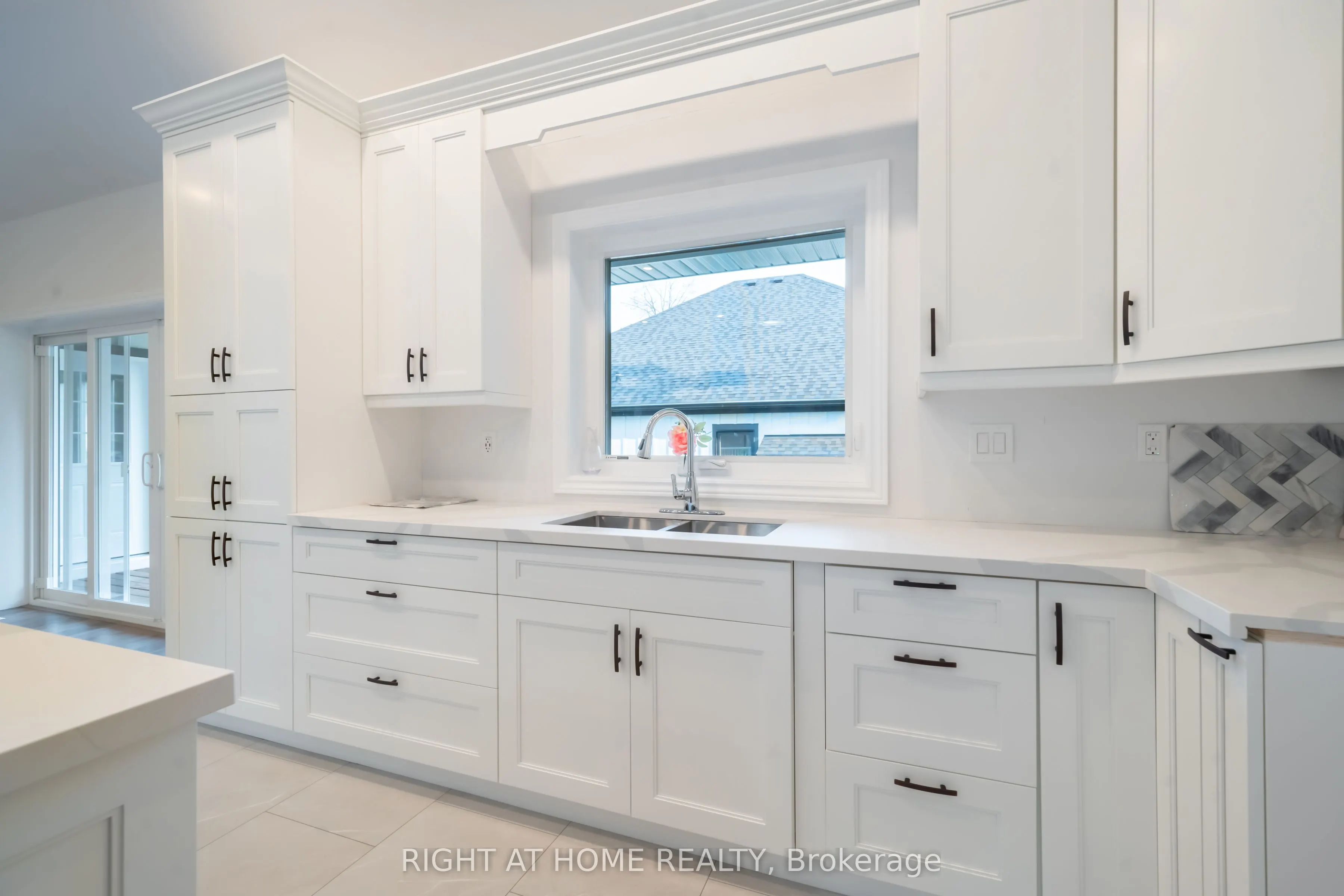 50 Breithaupt Crescent
