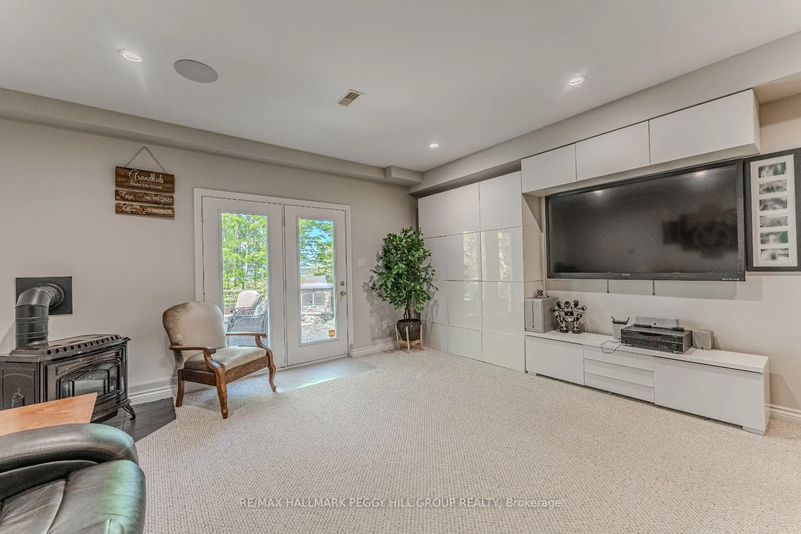 64 Woodcrest Road