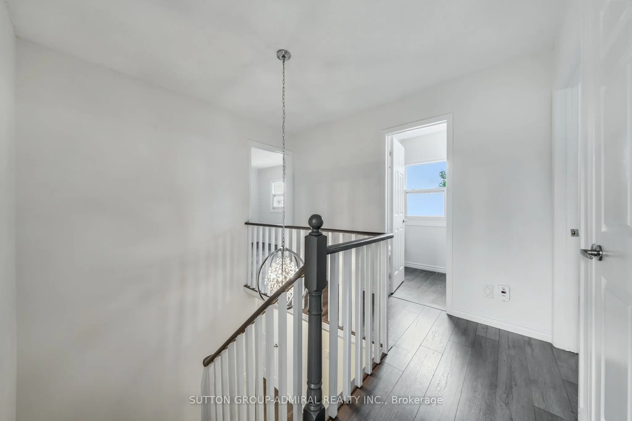 6 Milne Court