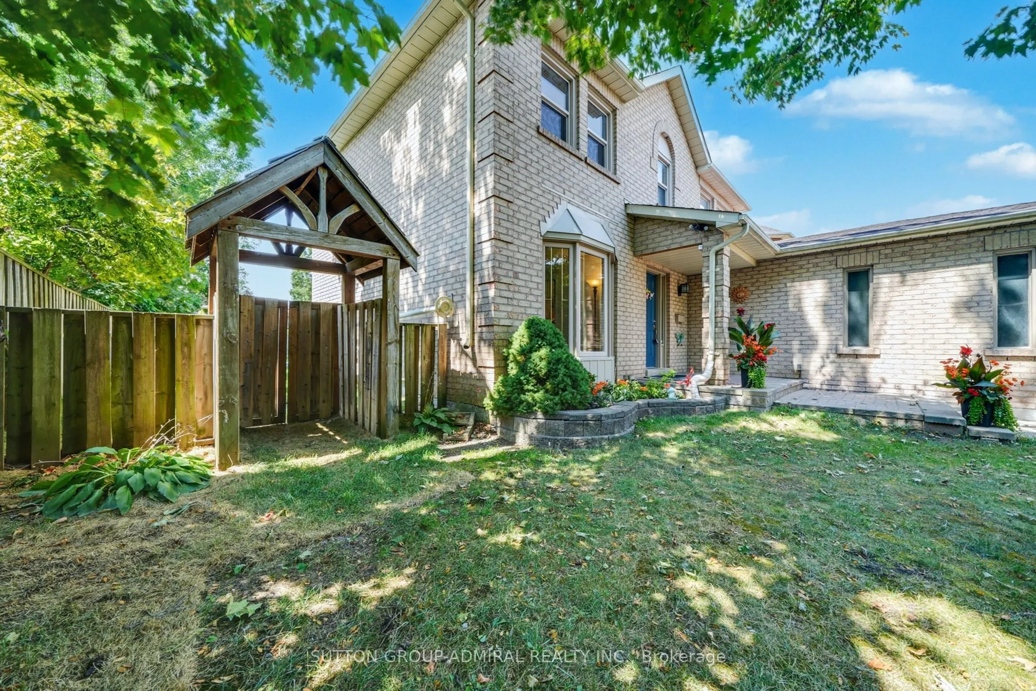 6 Milne Court