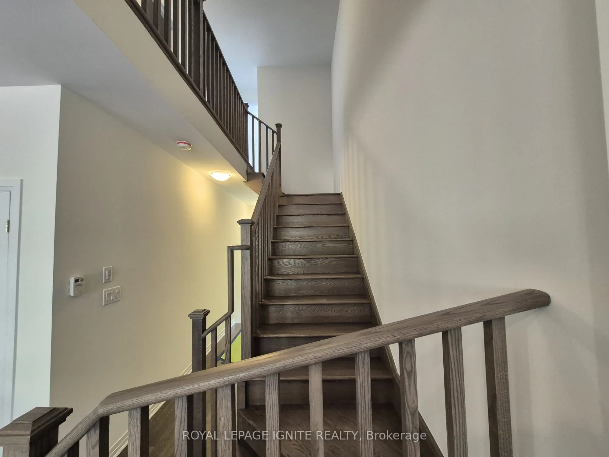 556 Hudson Crescent