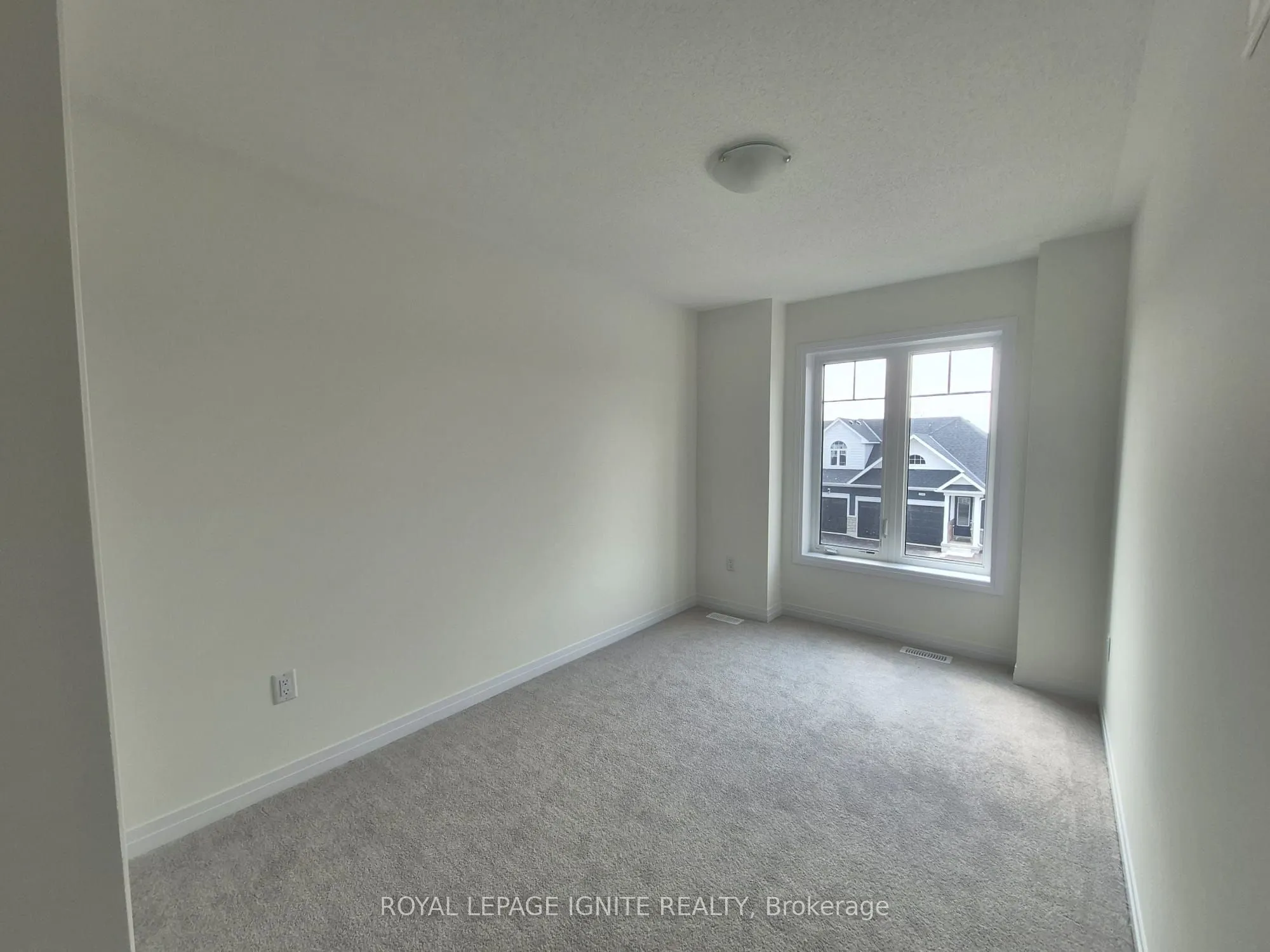 556 Hudson Crescent