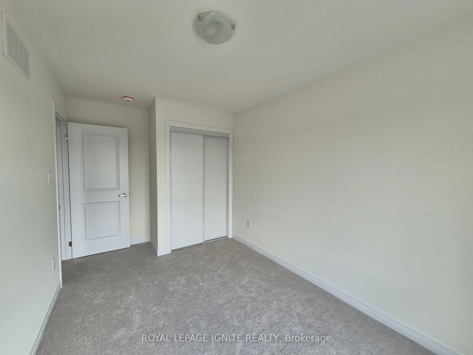 556 Hudson Crescent