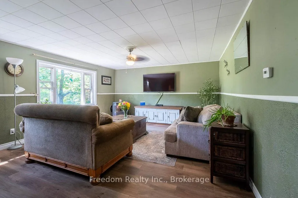 1216 Kitchen Side Road