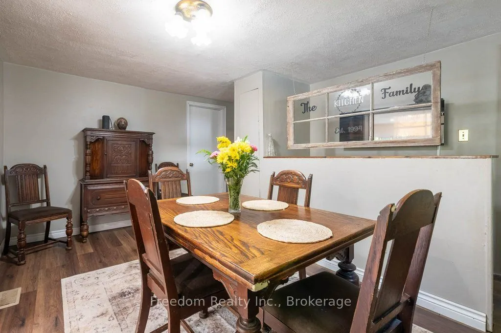 1216 Kitchen Side Road