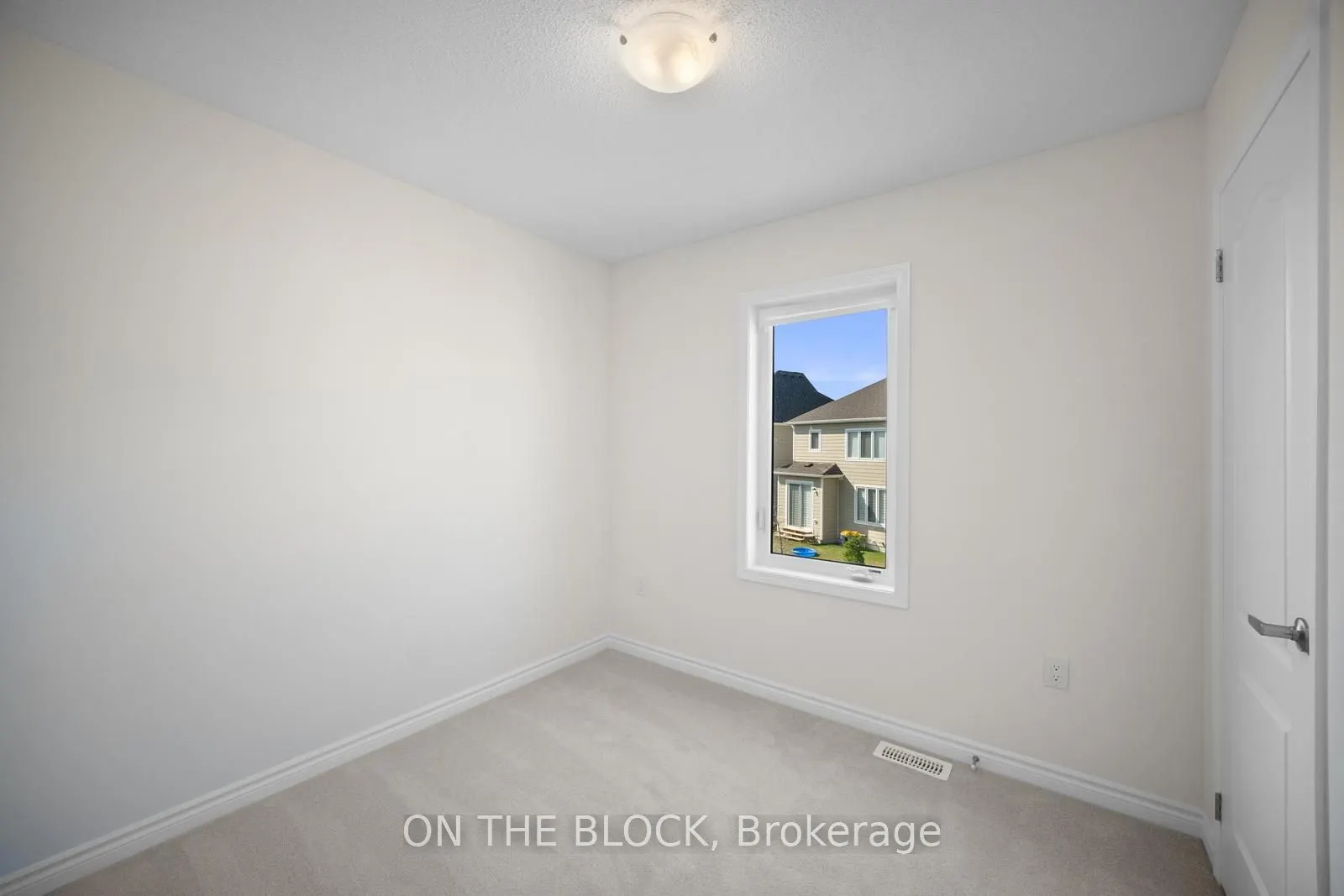 6 Courtland Way