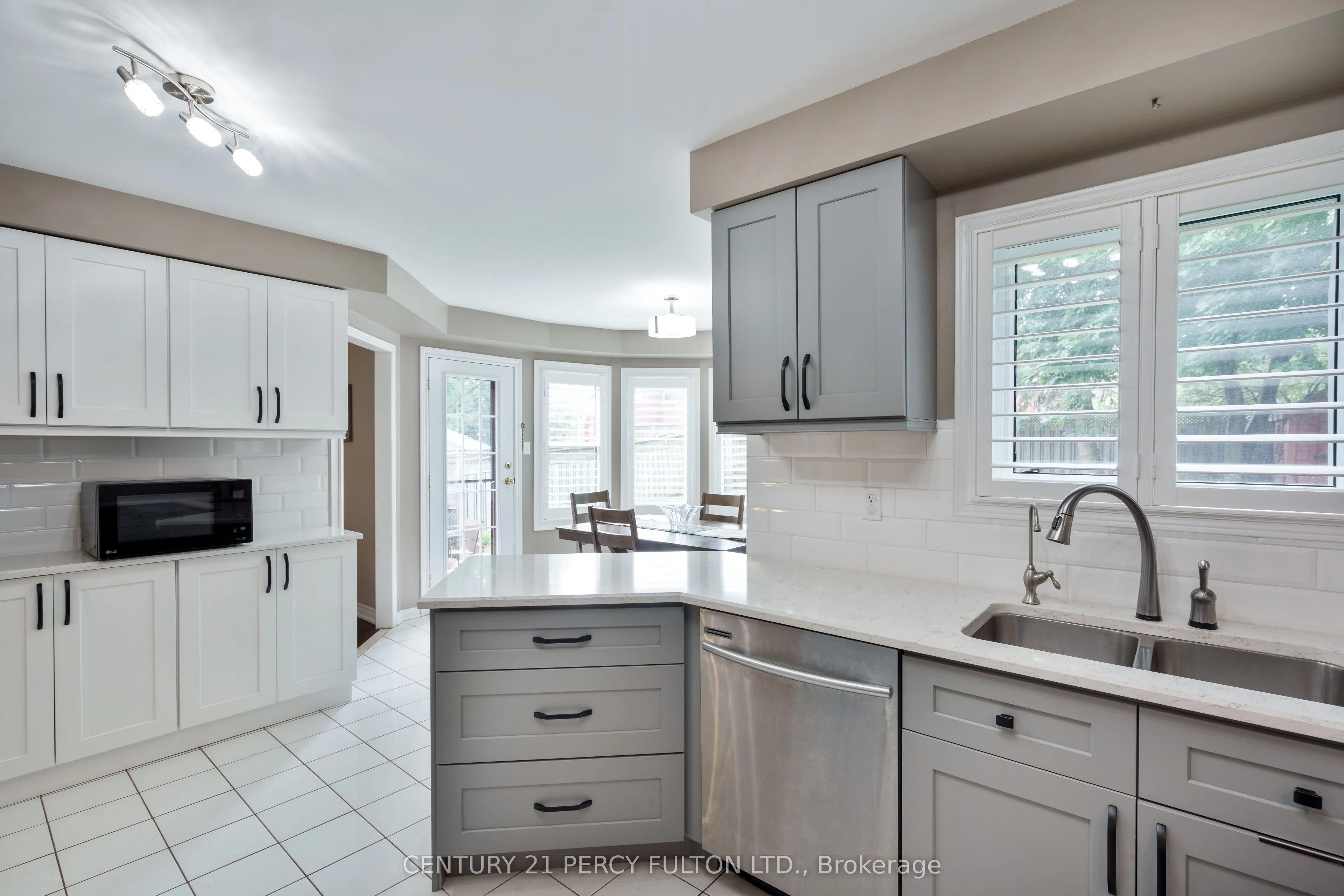 54 Cityview Circle