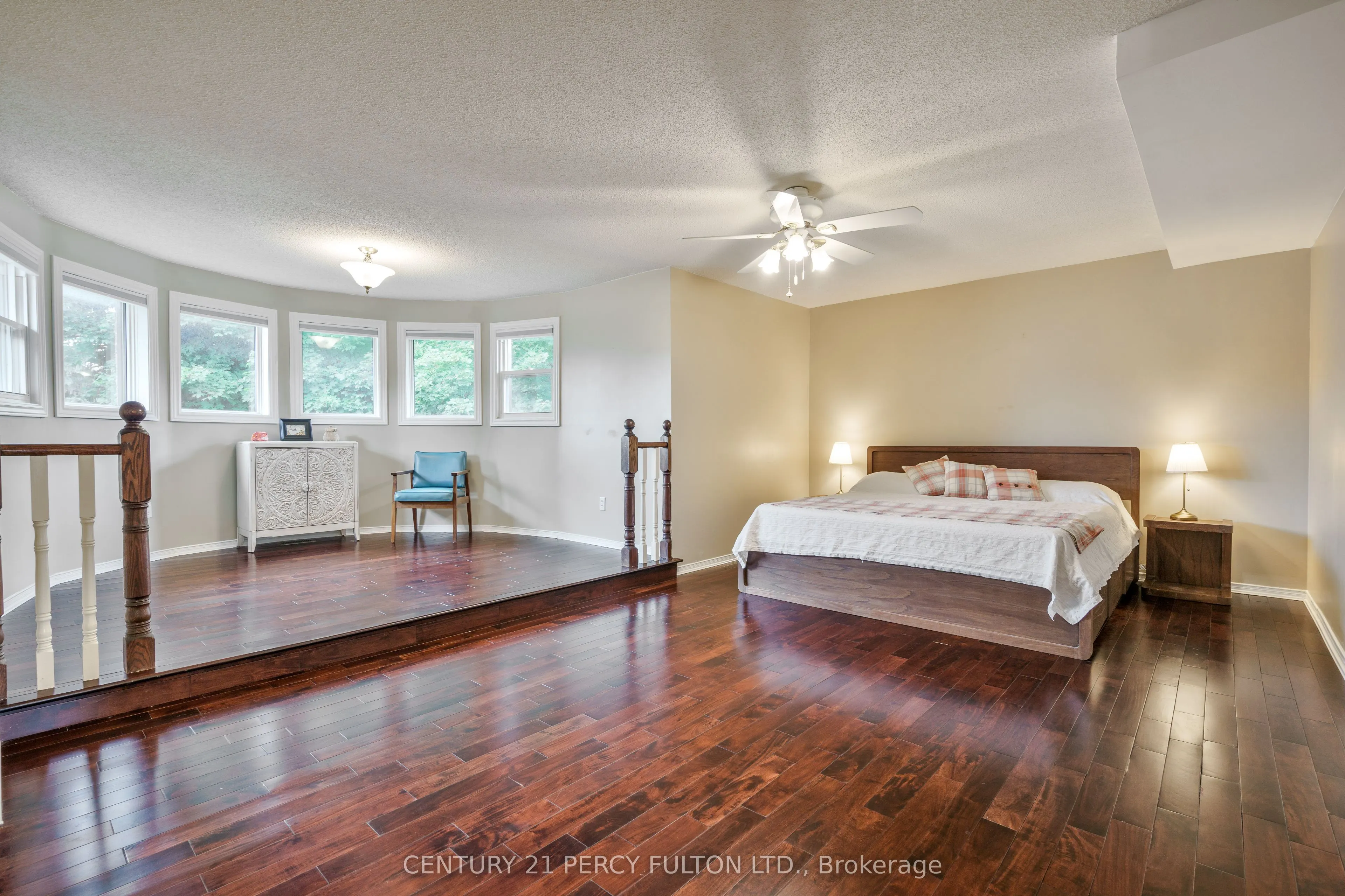 54 Cityview Circle