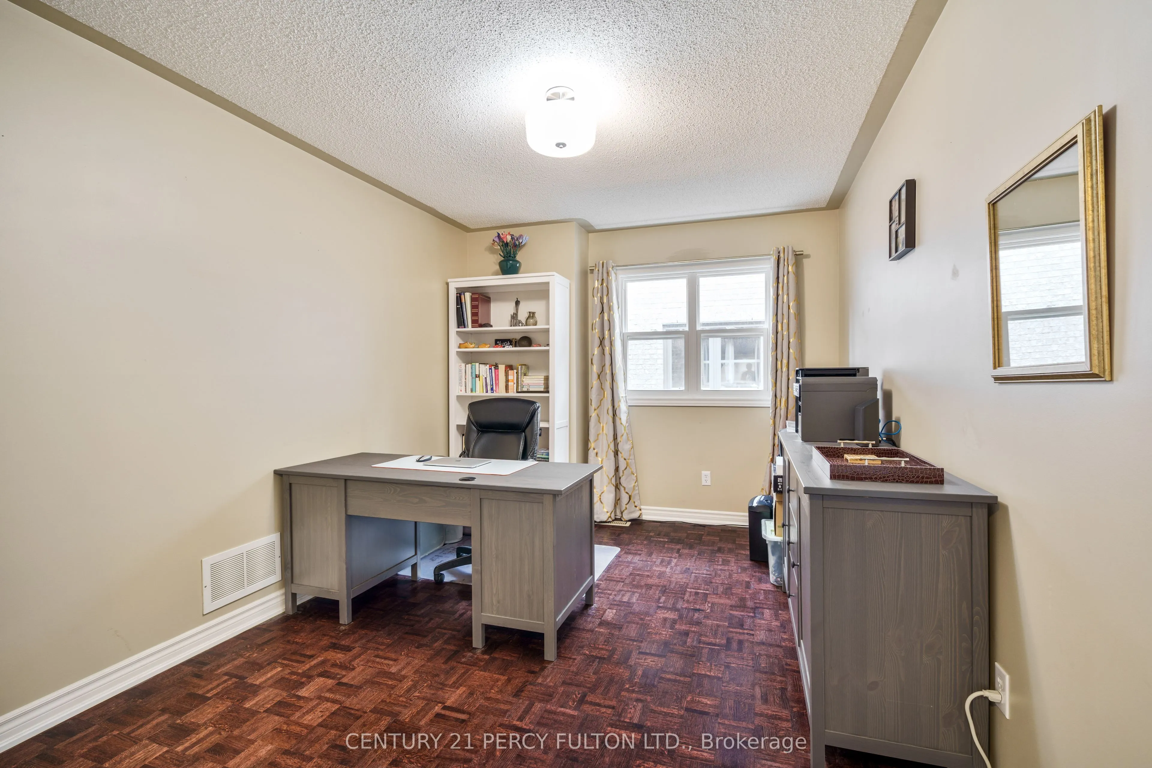 54 Cityview Circle