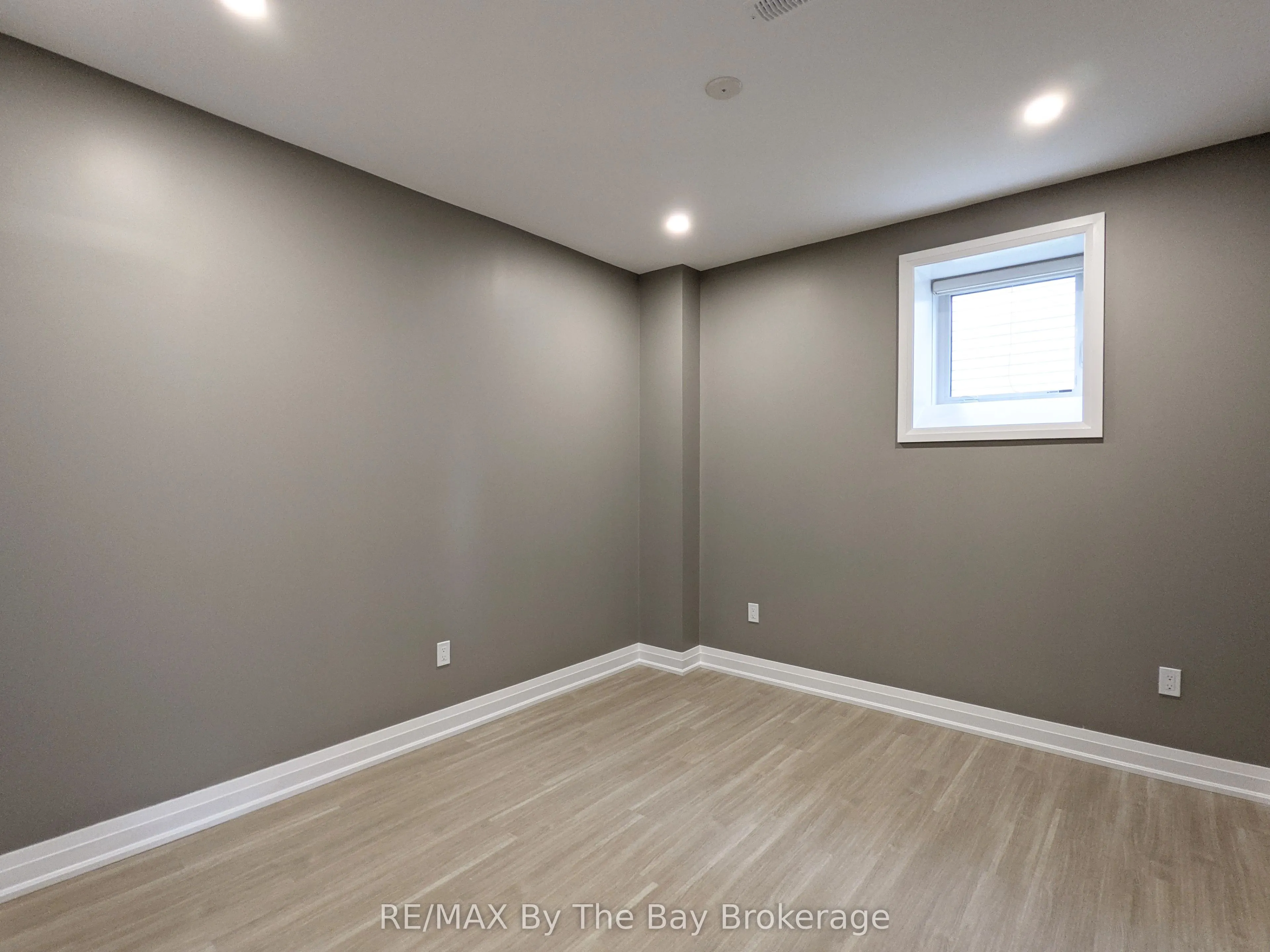 66 Regina Boulevard, #Lower Level