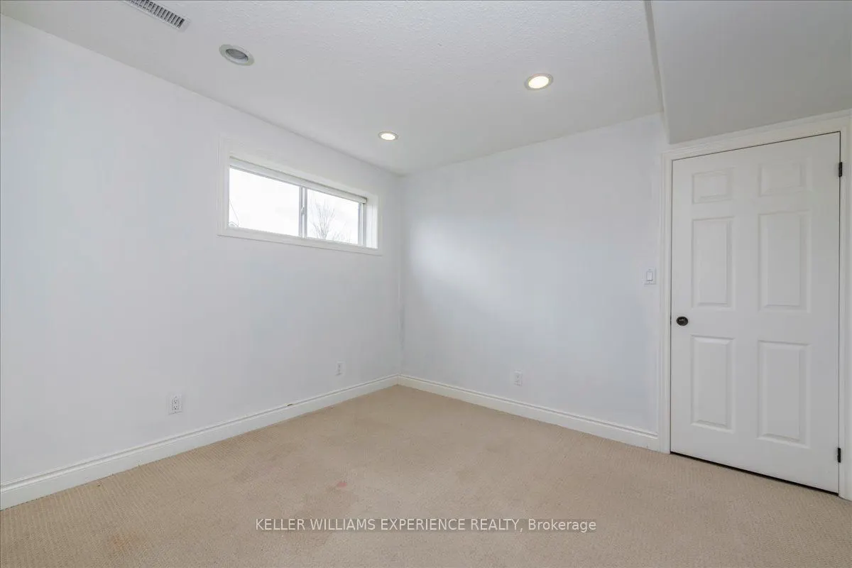 33 Primrose Crescent